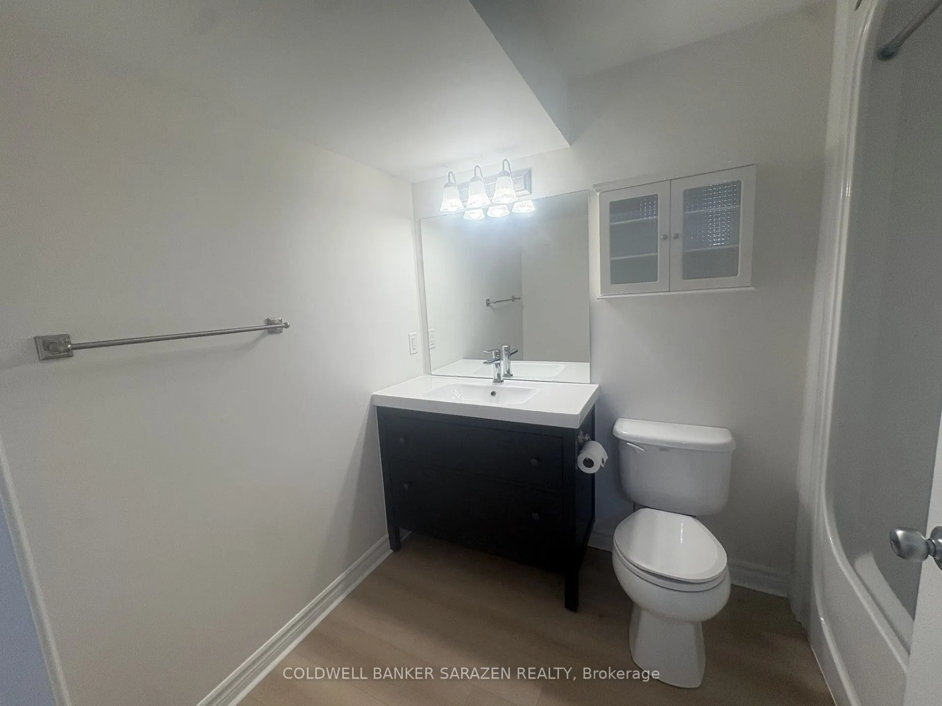 88 Thomas Street S, #B