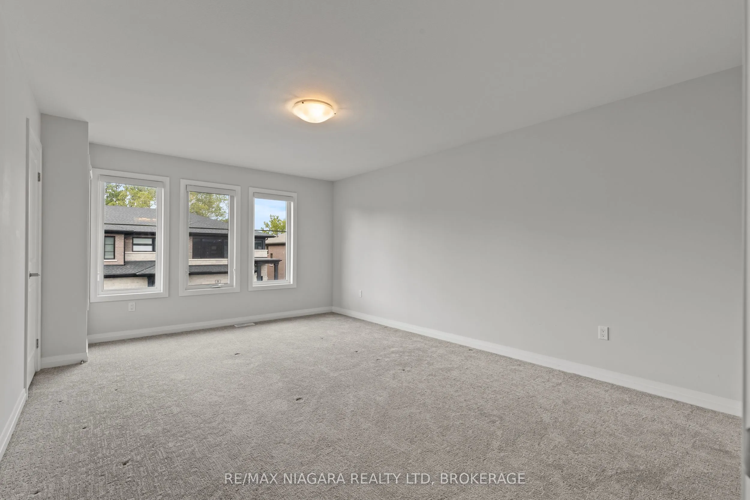 4552 Portage Road, #23
