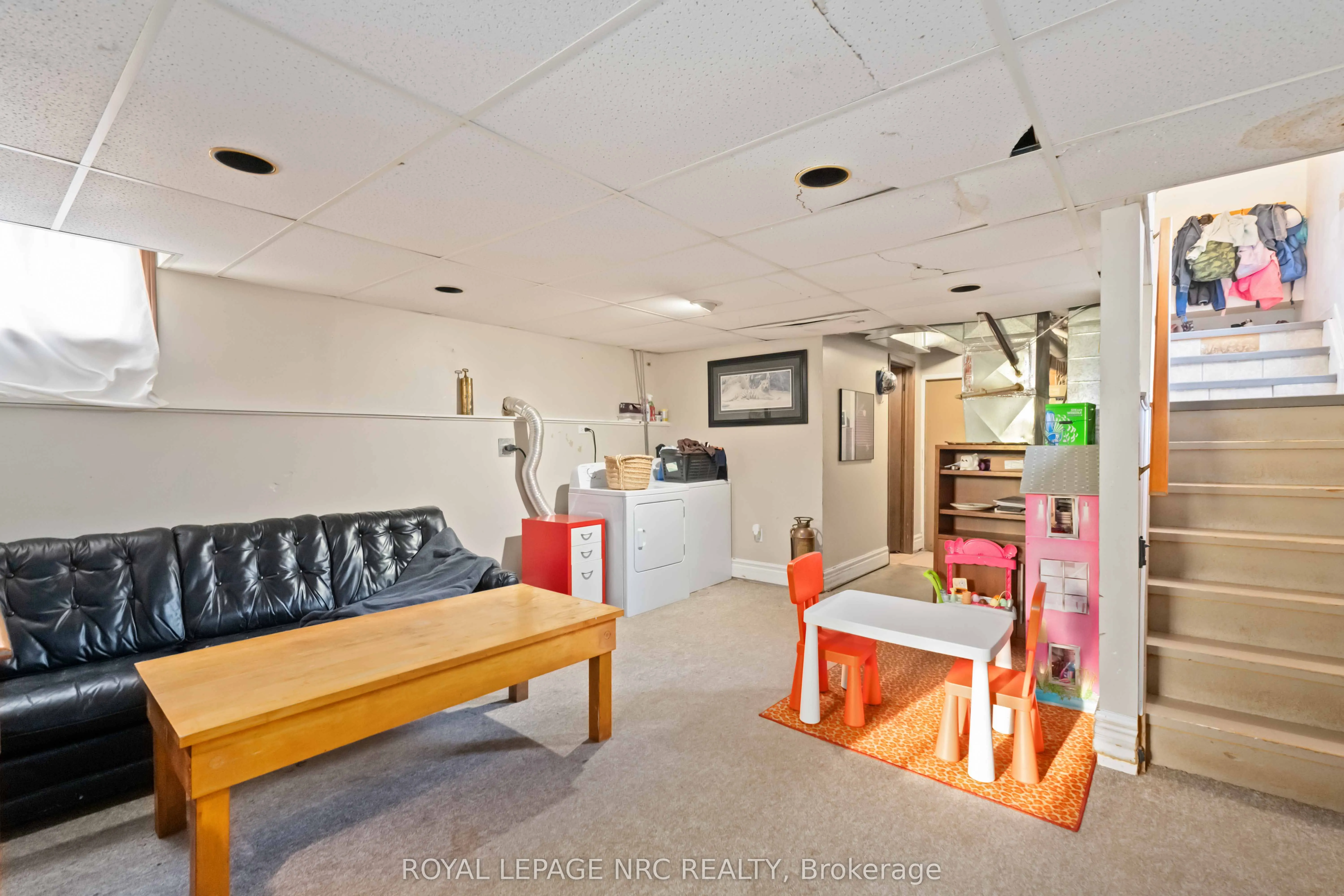 164 Dufferin Avenue
