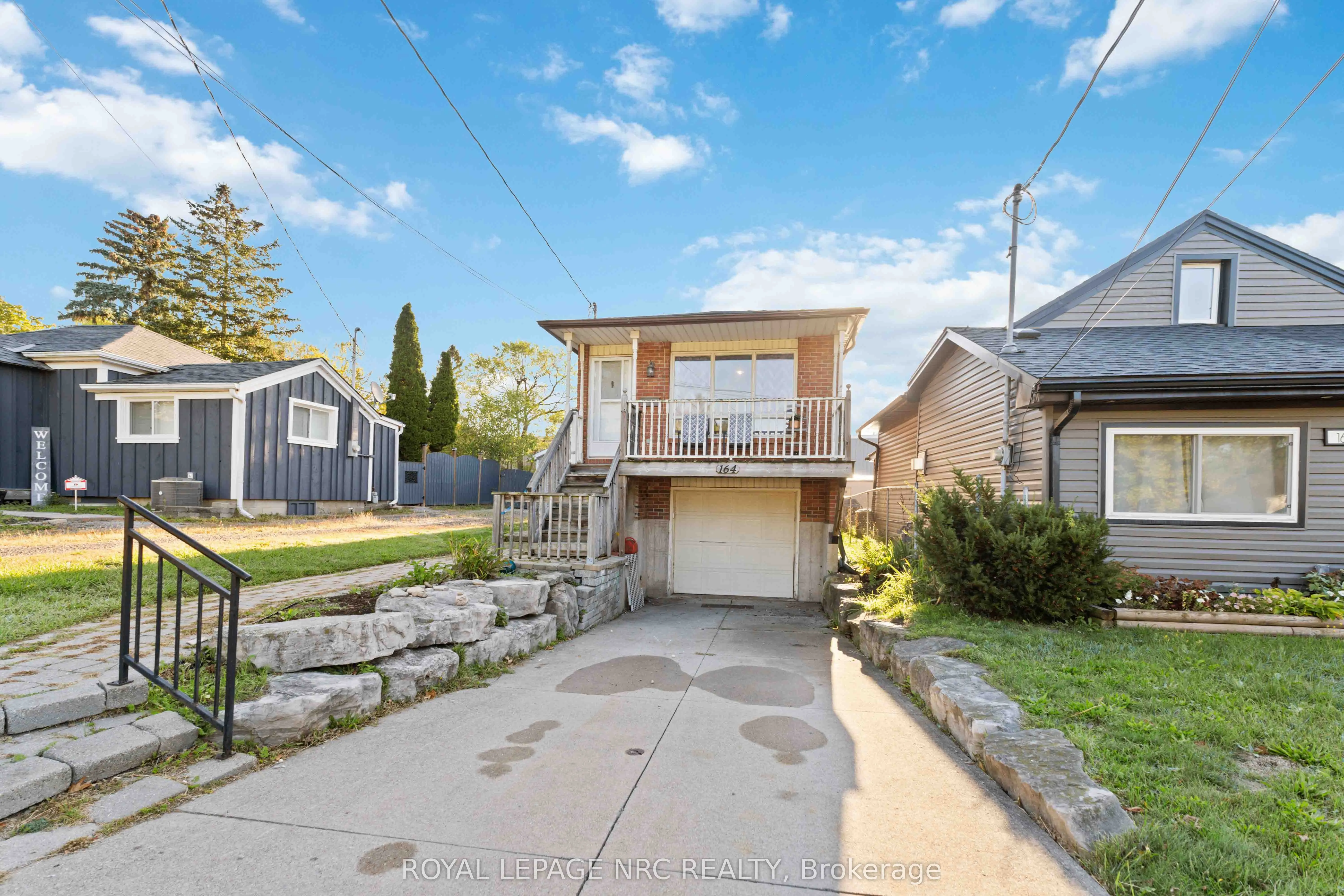 164 Dufferin Avenue