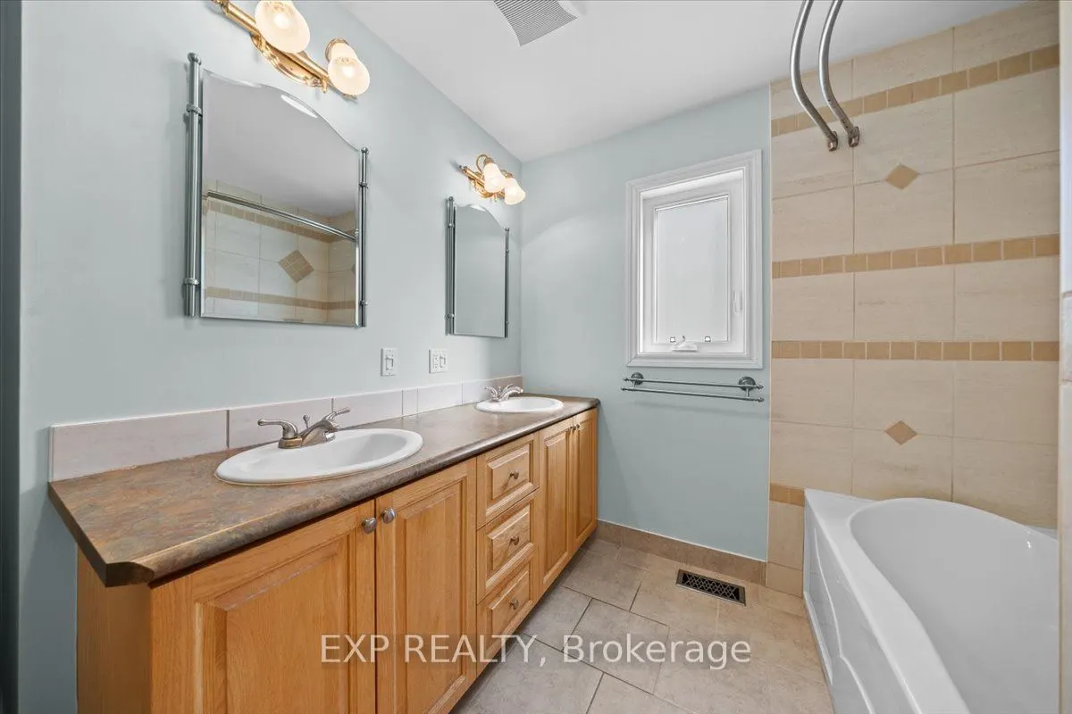 1678 Boisbriand Crescent