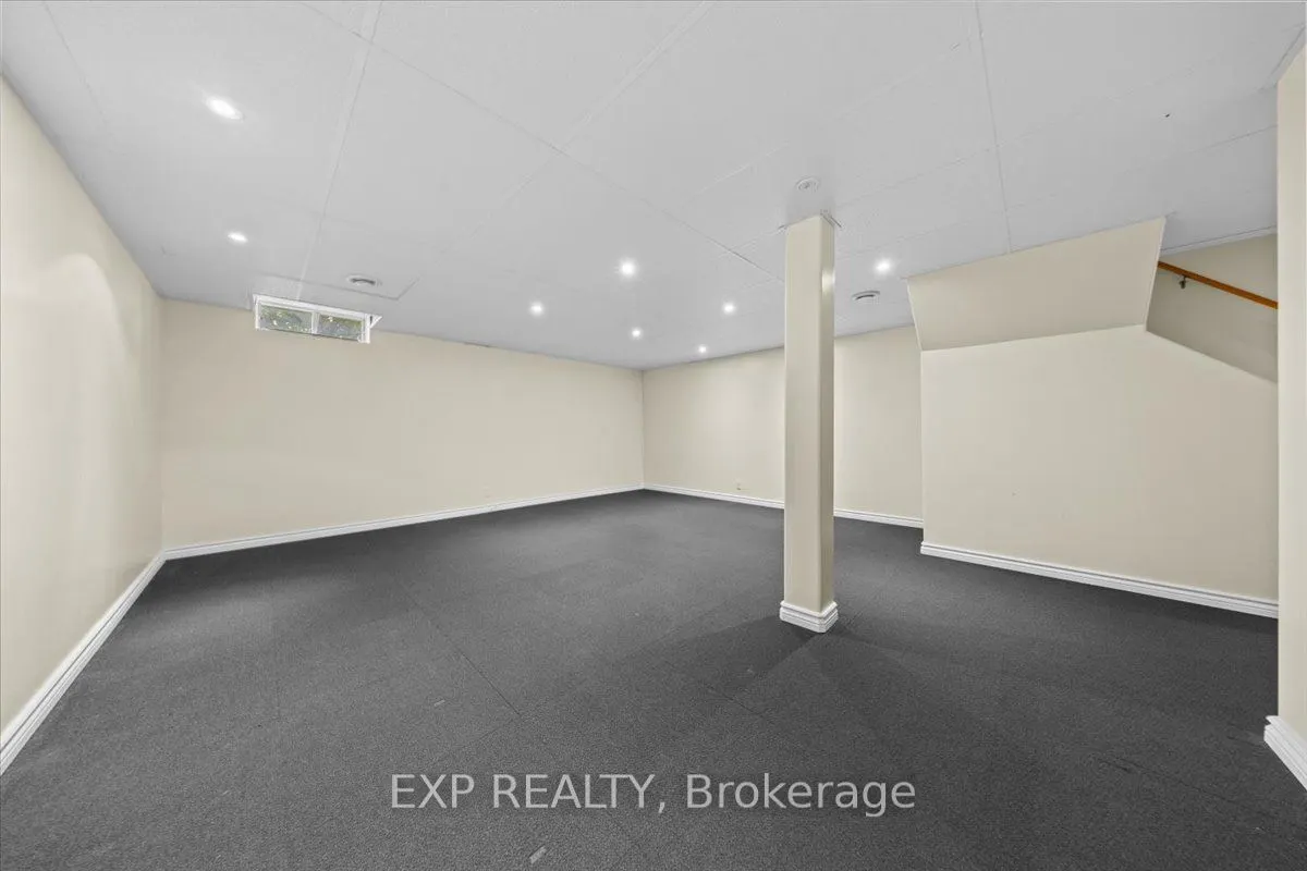 1678 Boisbriand Crescent