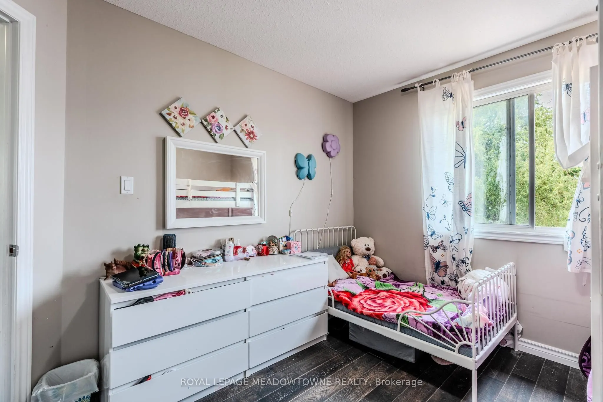 893 Bitterbush Crescent