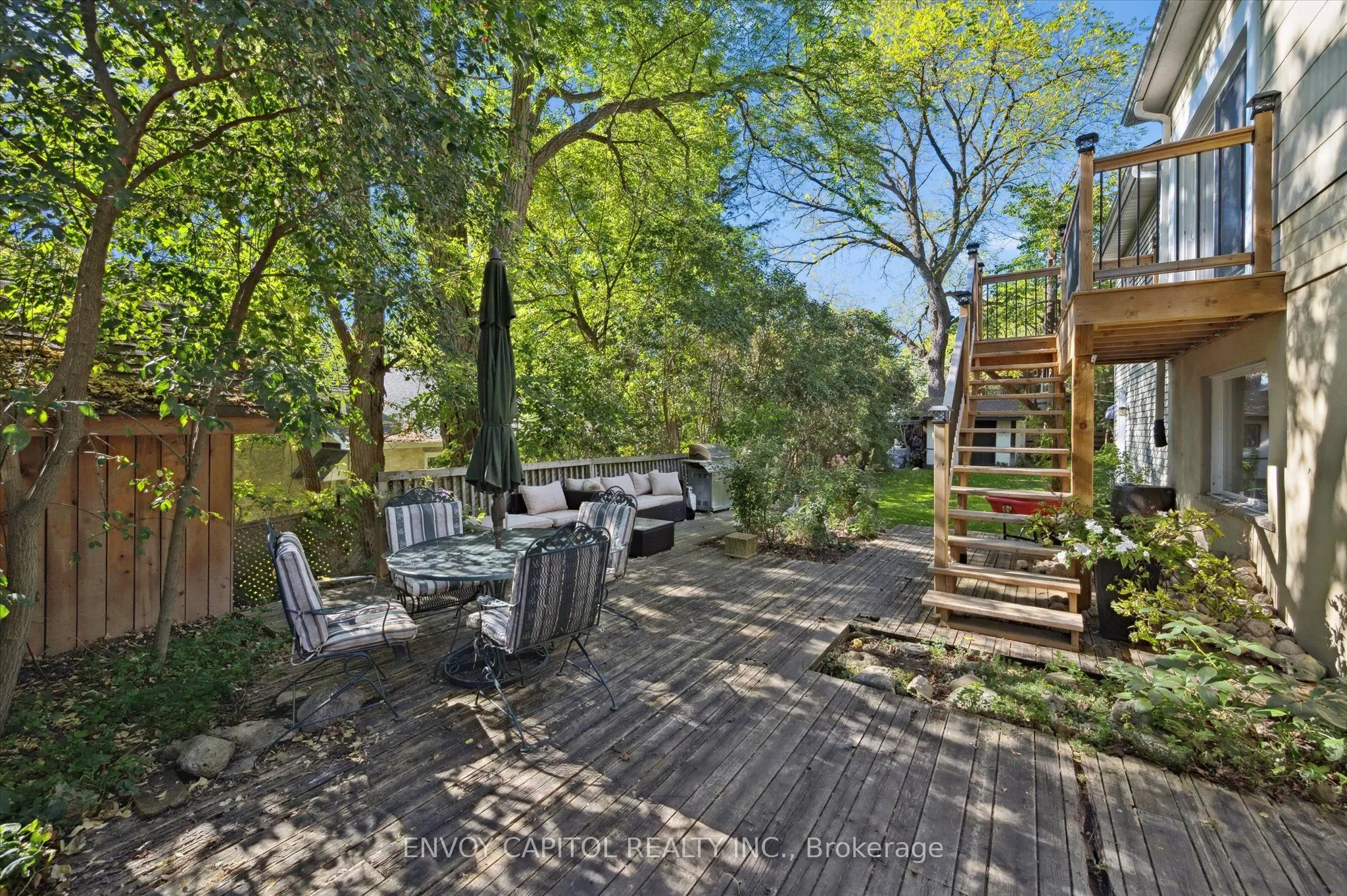 132 Norwich Street E