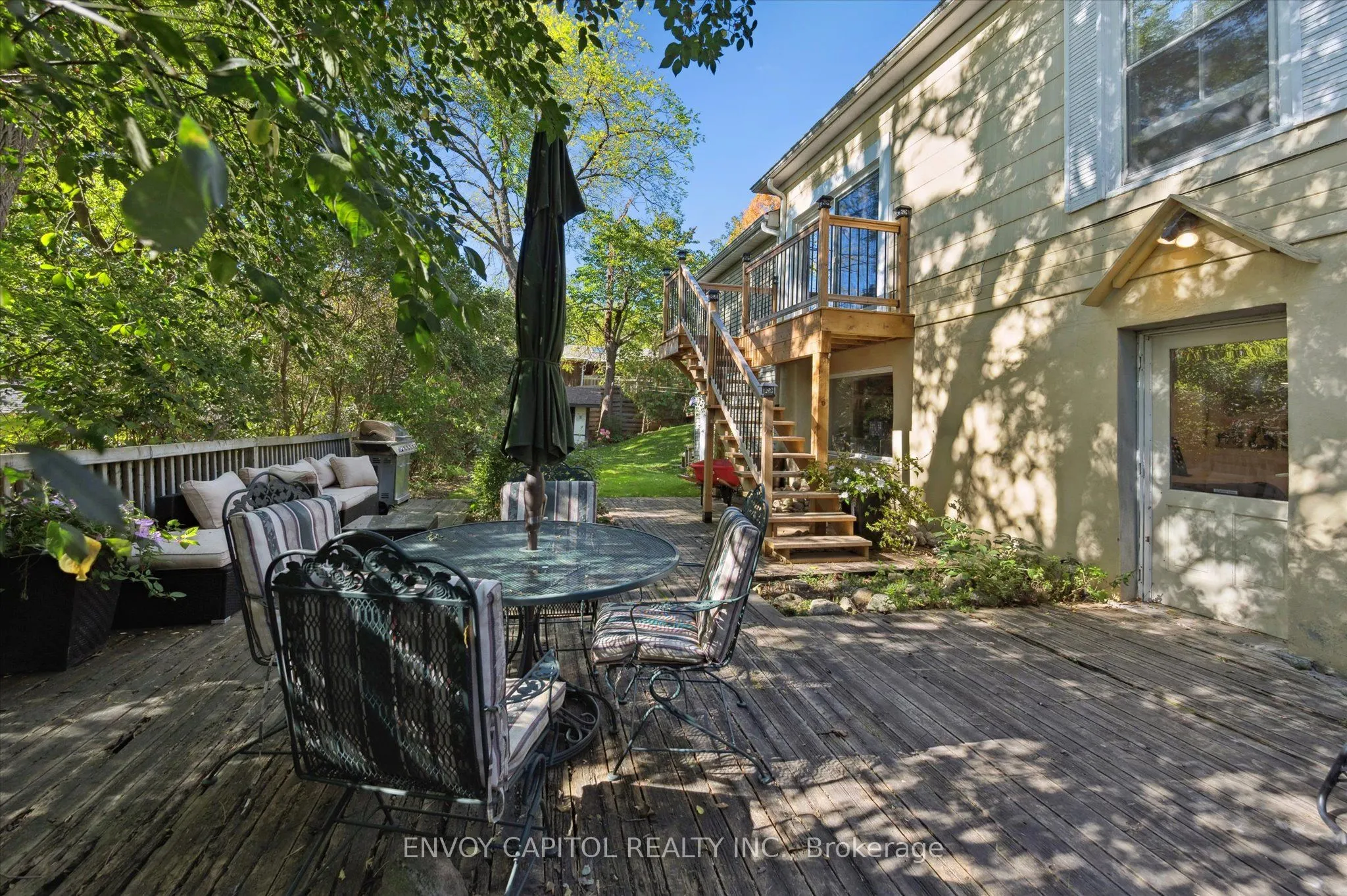 132 Norwich Street E