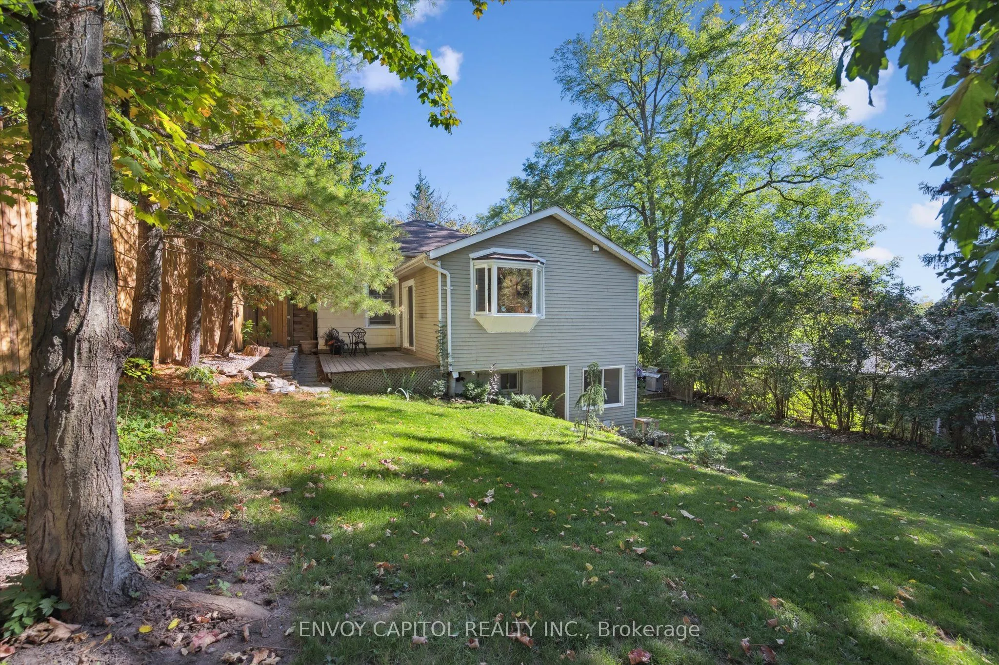 132 Norwich Street E