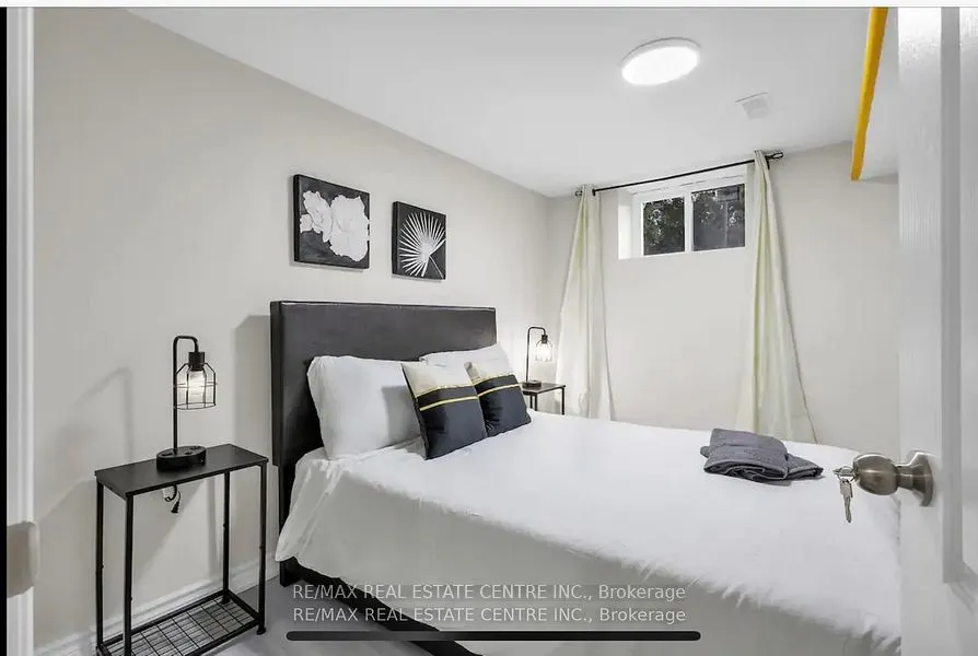 15 Chelsea Road, #BASEMENT