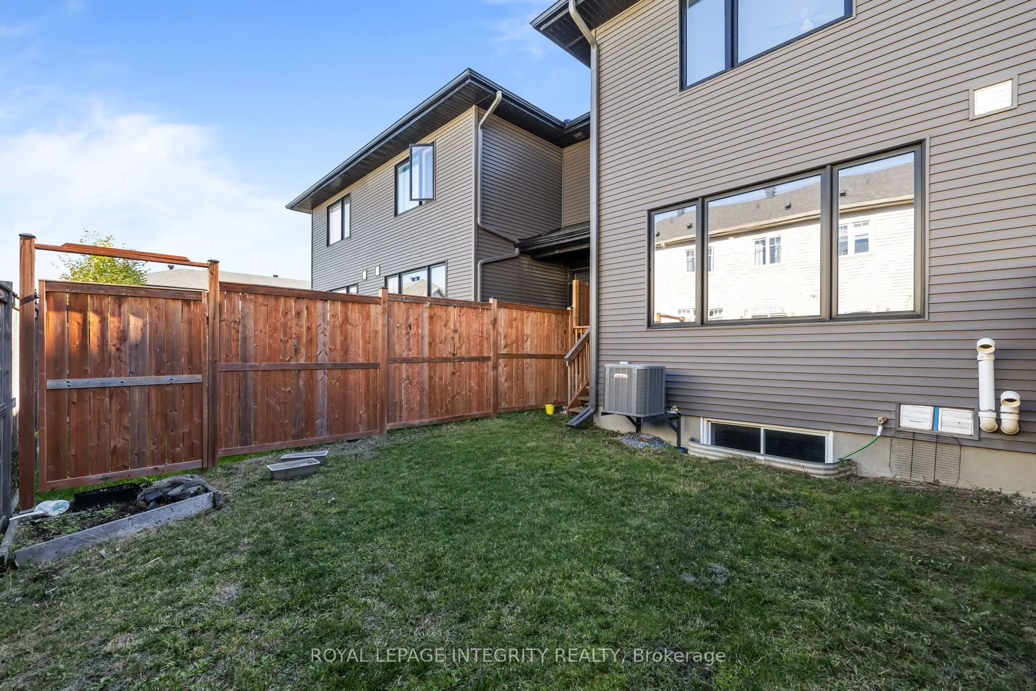 14 Hackney Private