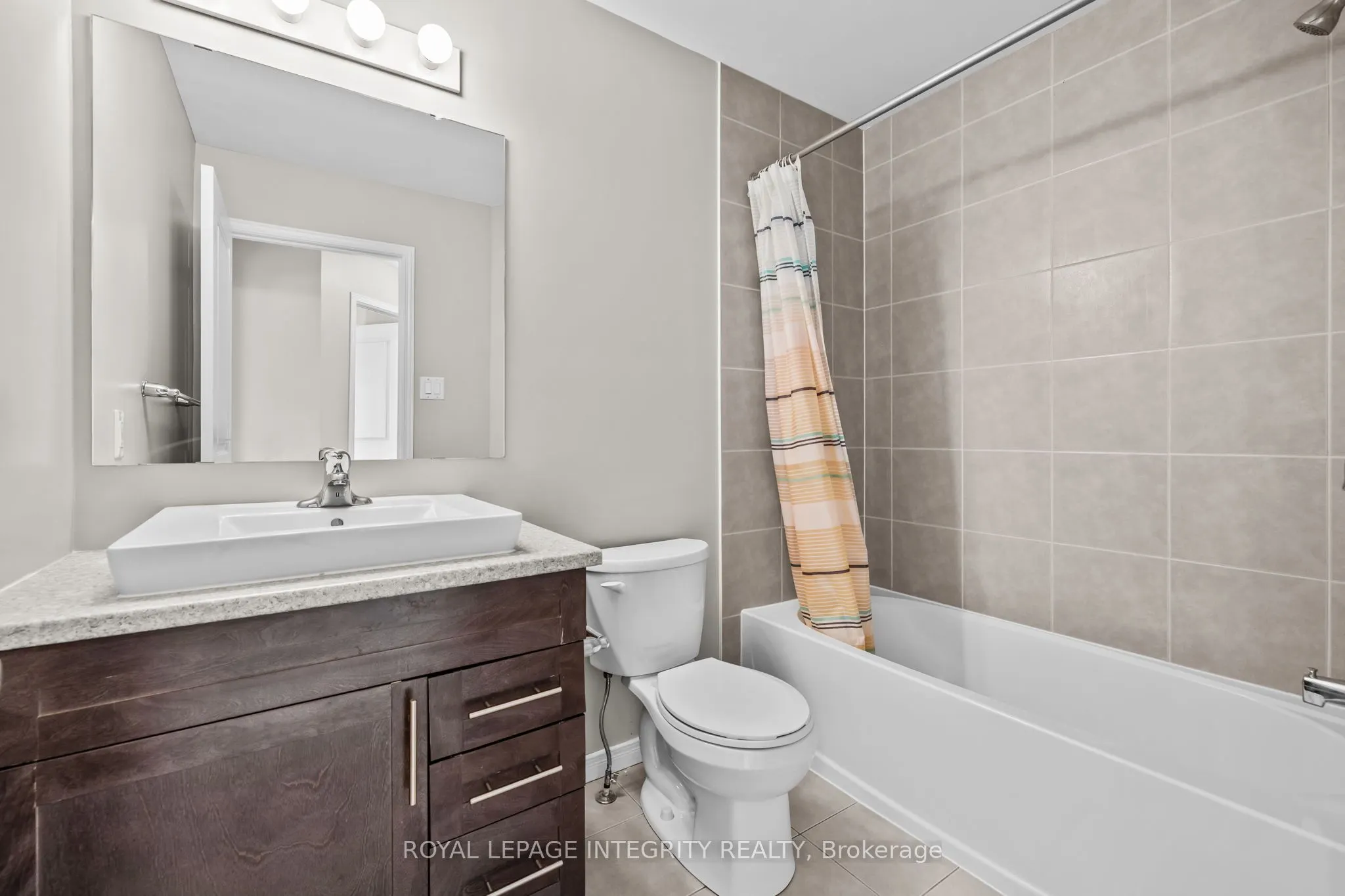 14 Hackney Private