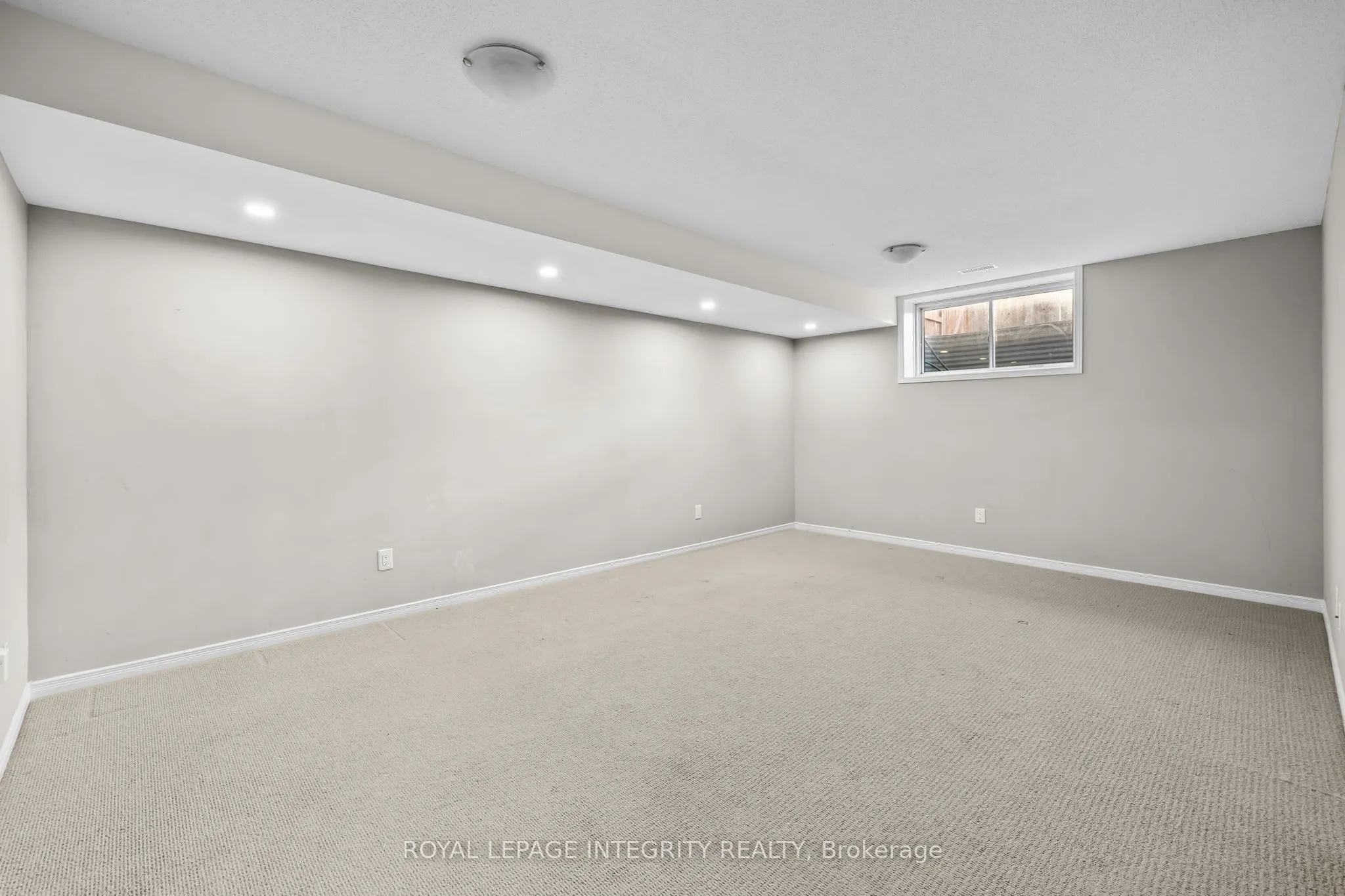 14 Hackney Private