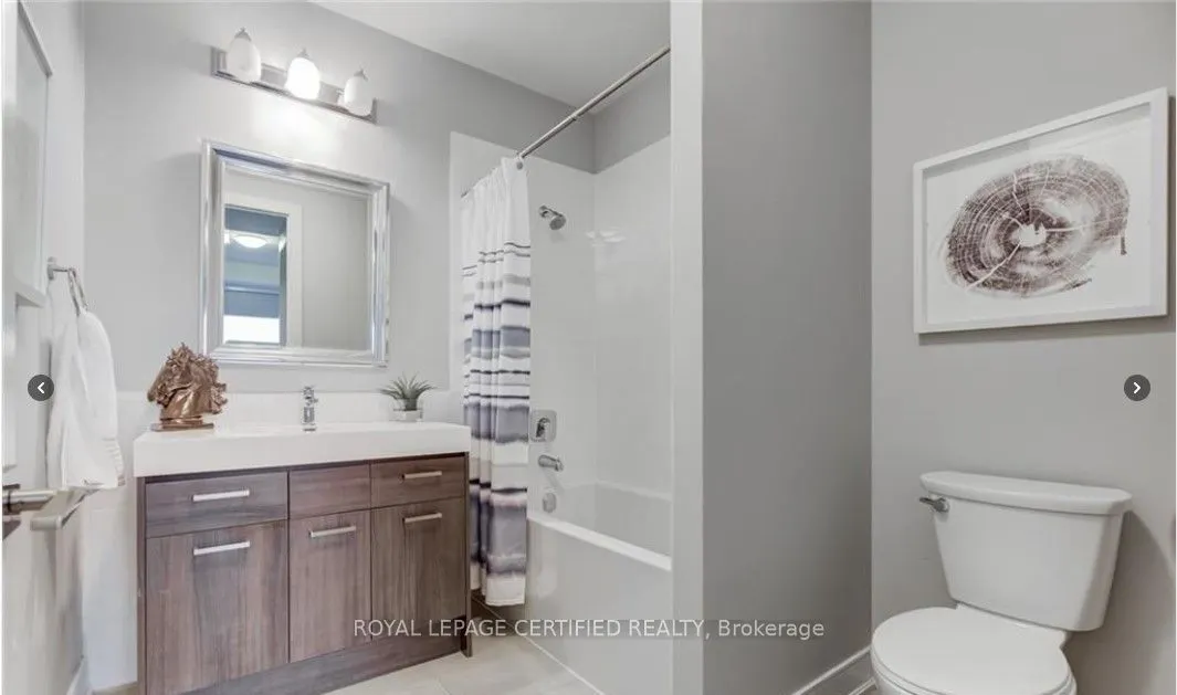 150 Main Street W, #1213