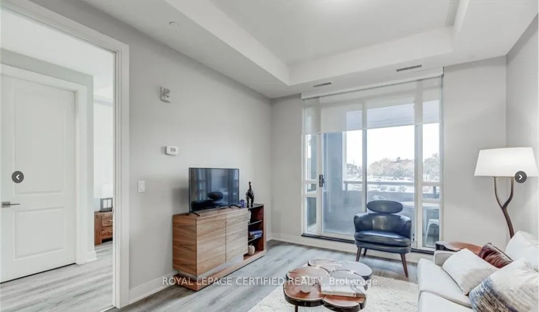 150 Main Street W, #1213