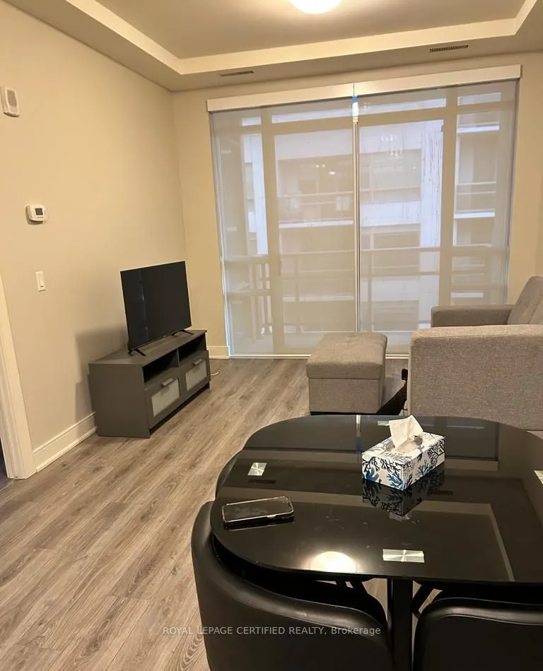 150 Main Street W, #1213