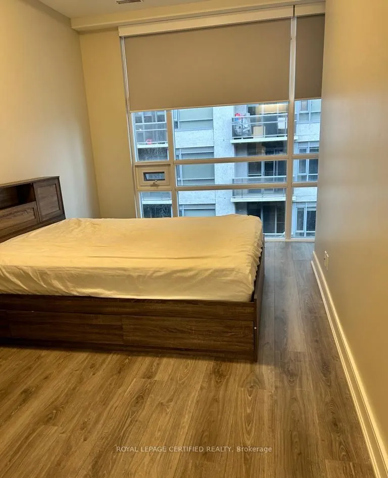 150 Main Street W, #1213