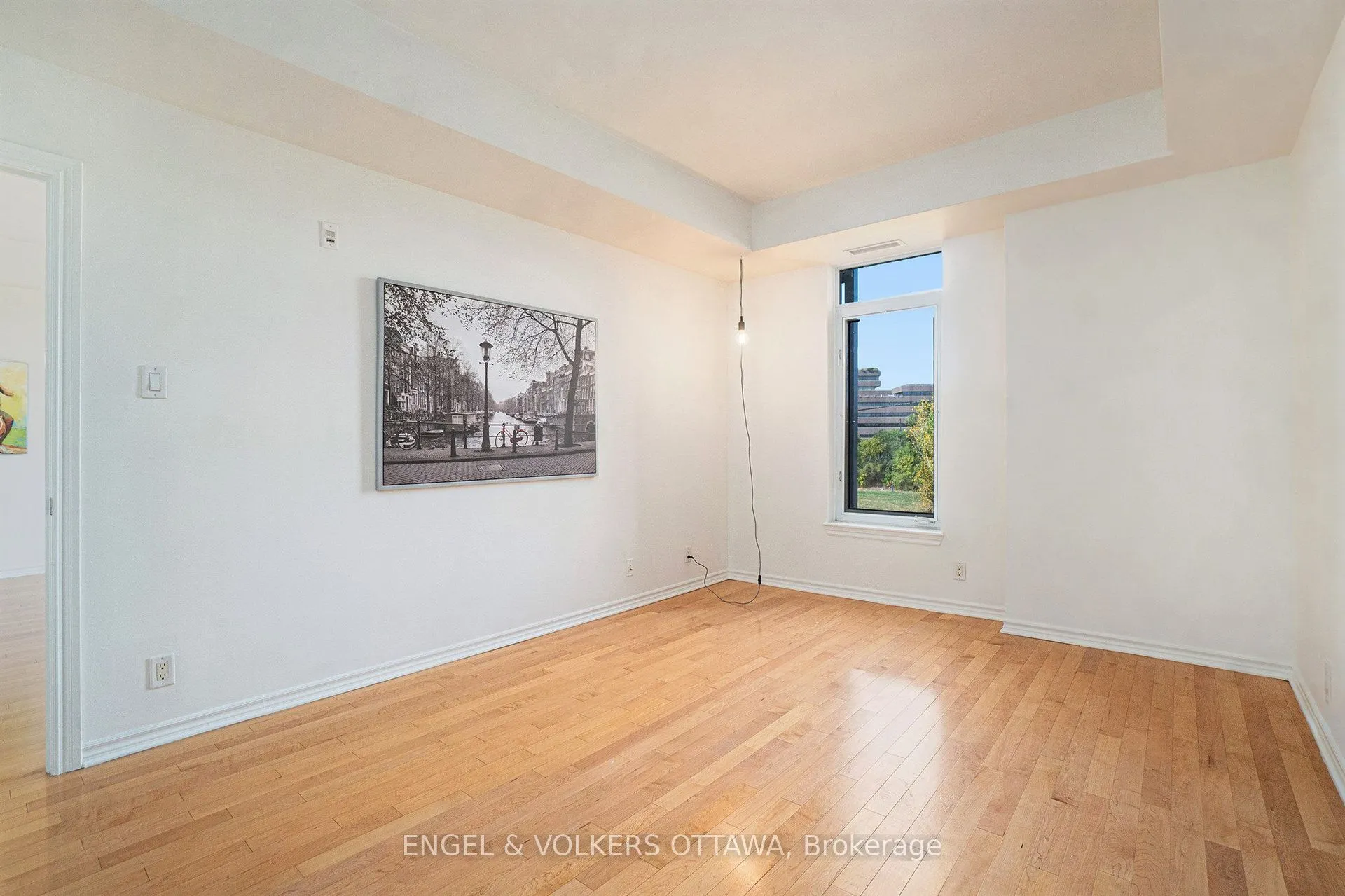 205 Bolton Street, #313