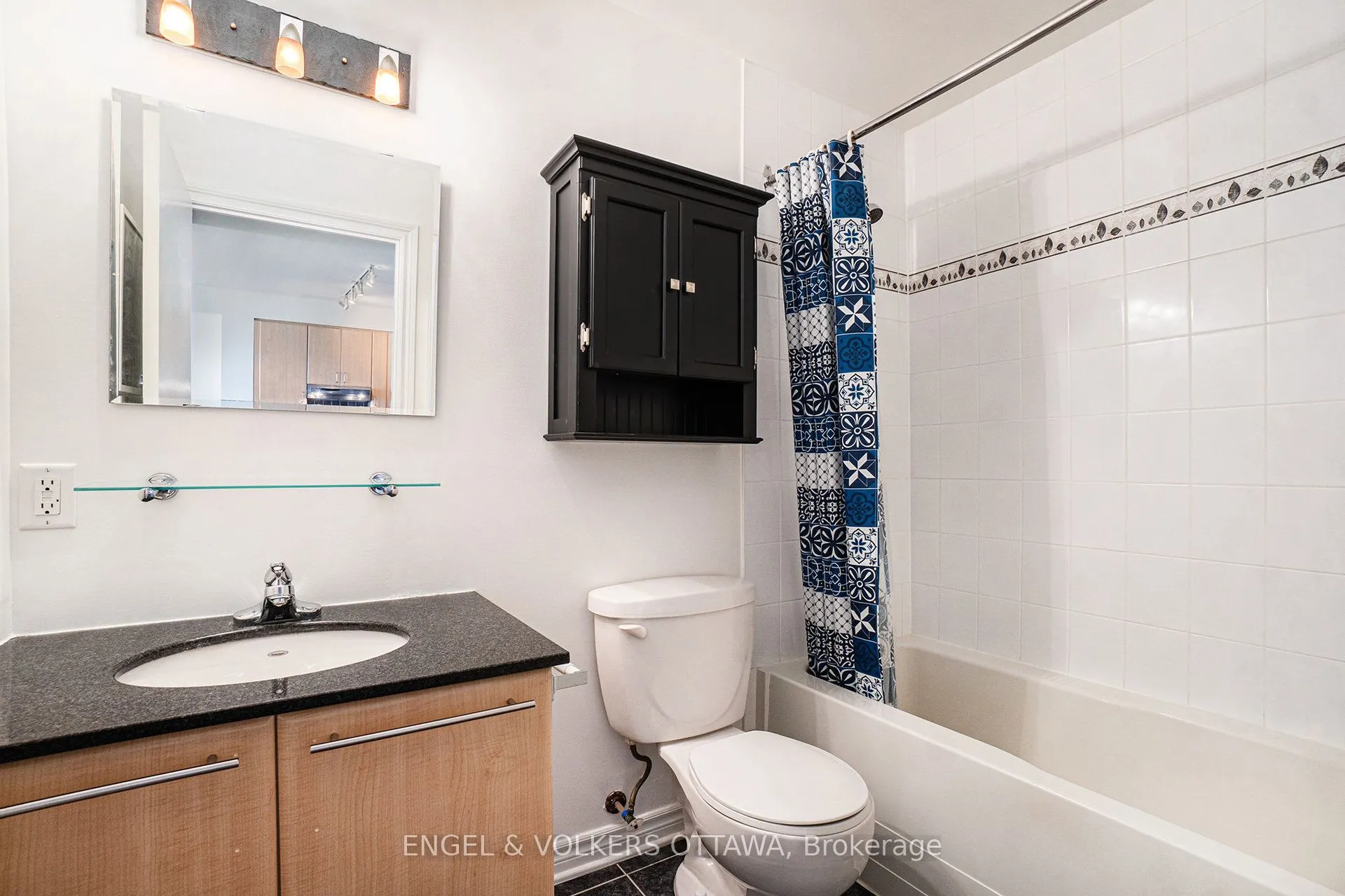 205 Bolton Street, #313