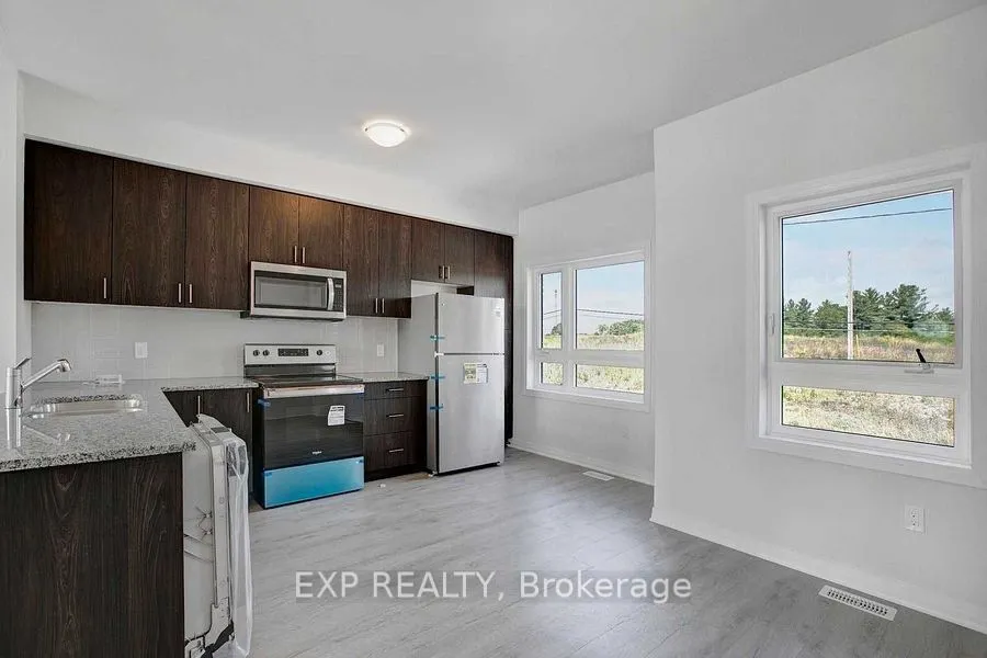 51 Sparrow Avenue E, #91