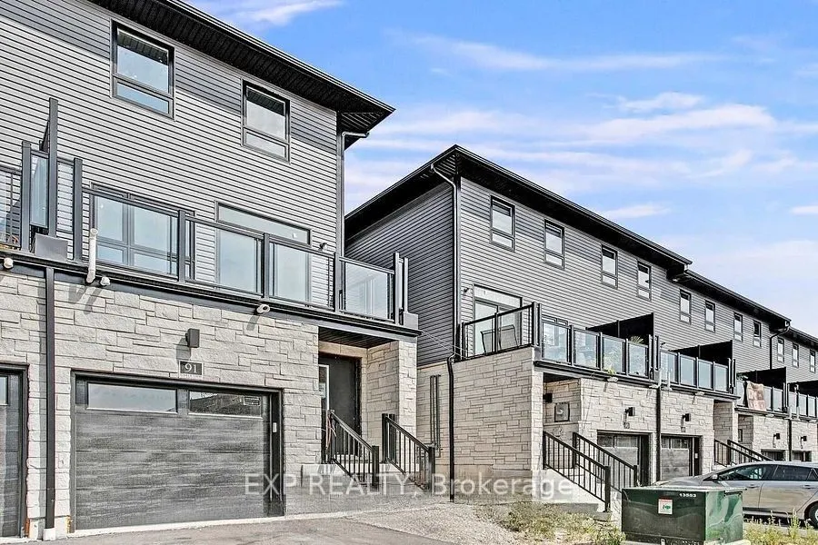 51 Sparrow Avenue E, #91
