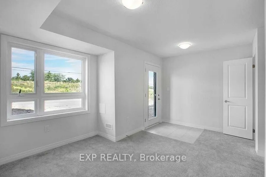 51 Sparrow Avenue E, #91