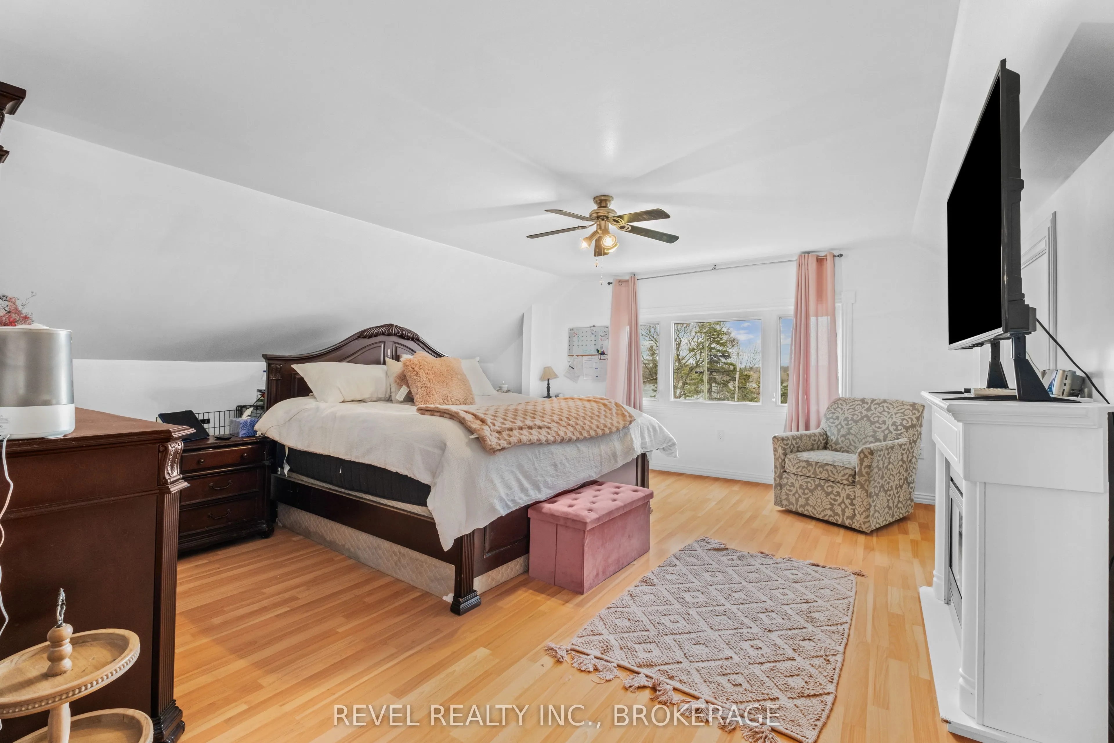 4221 Bath Road