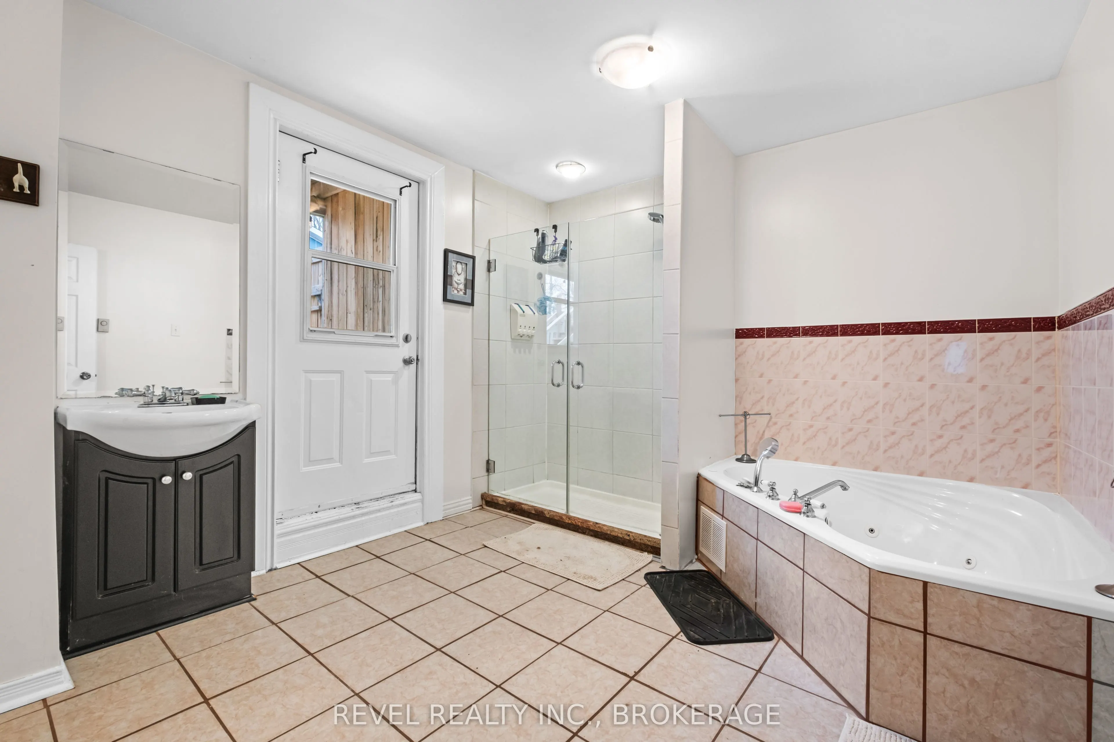 4221 Bath Road