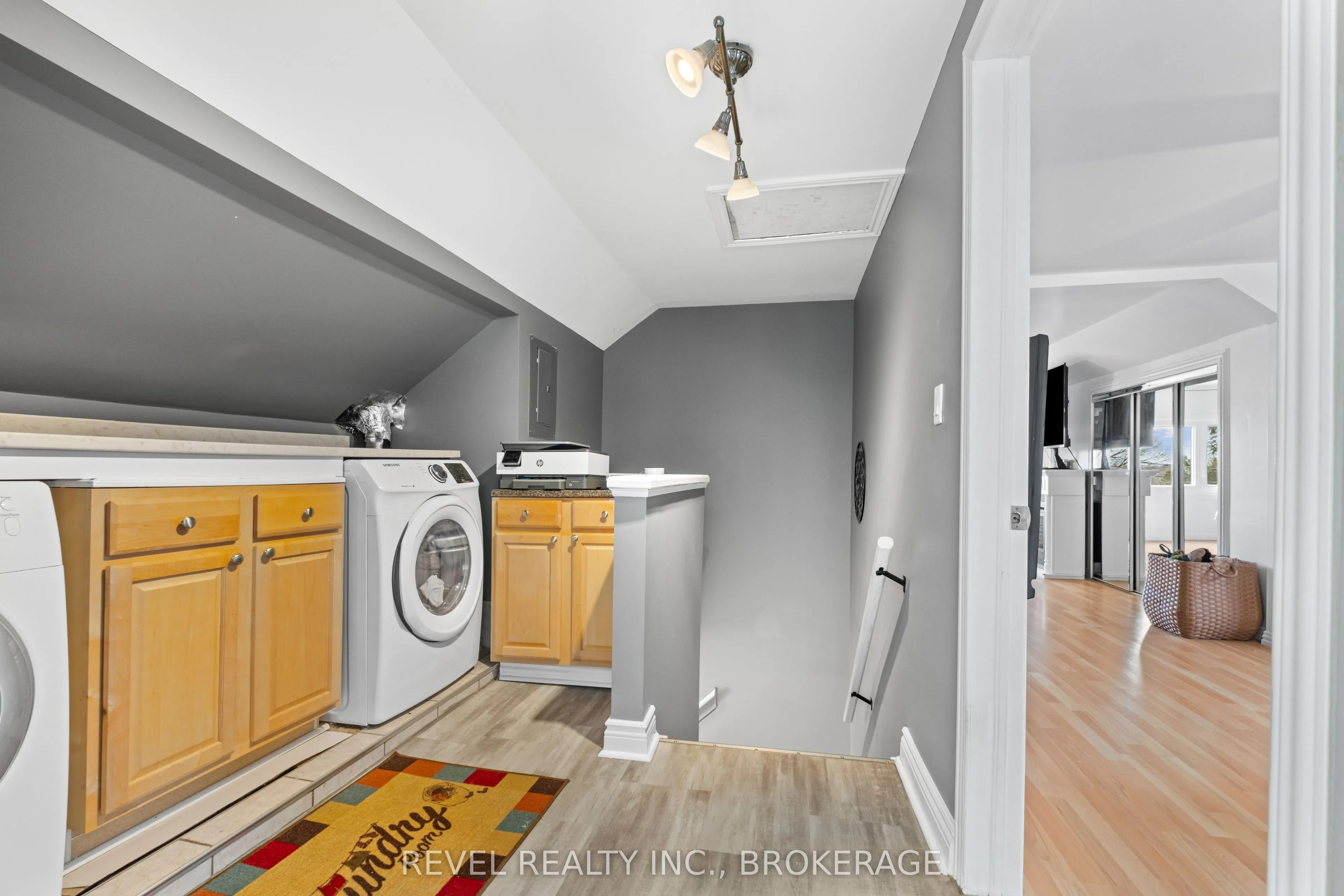 4221 Bath Road