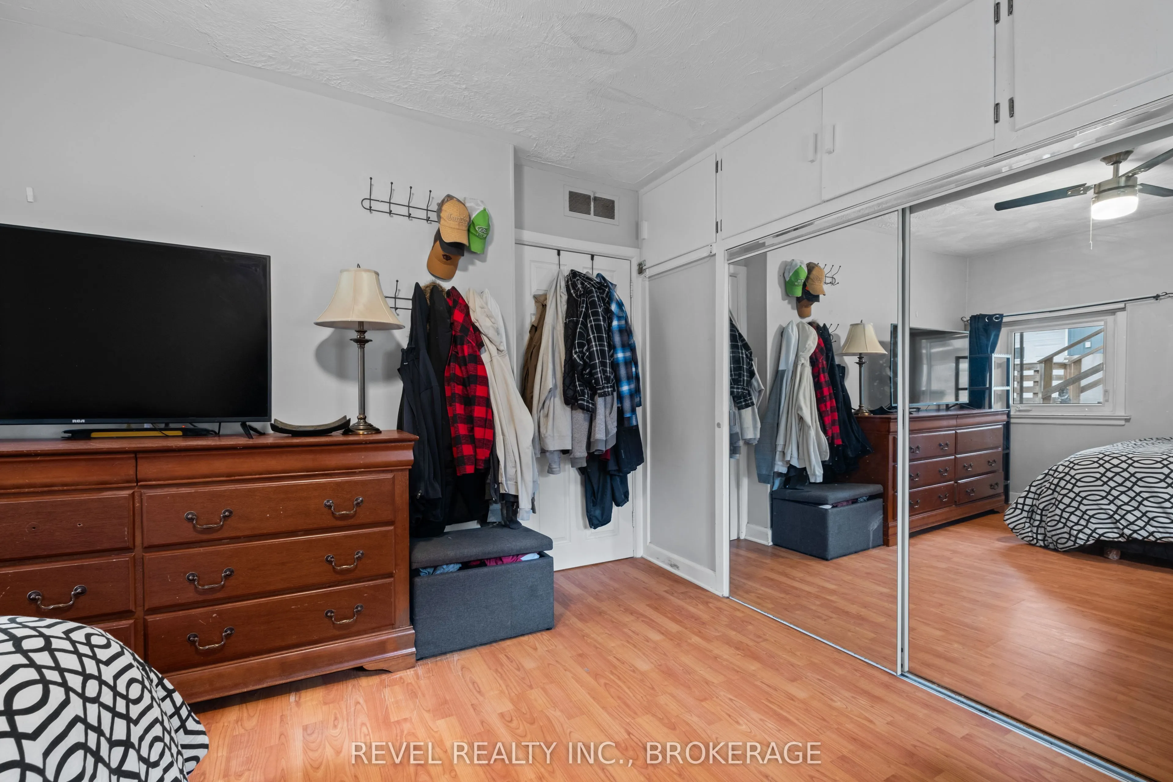 4221 Bath Road