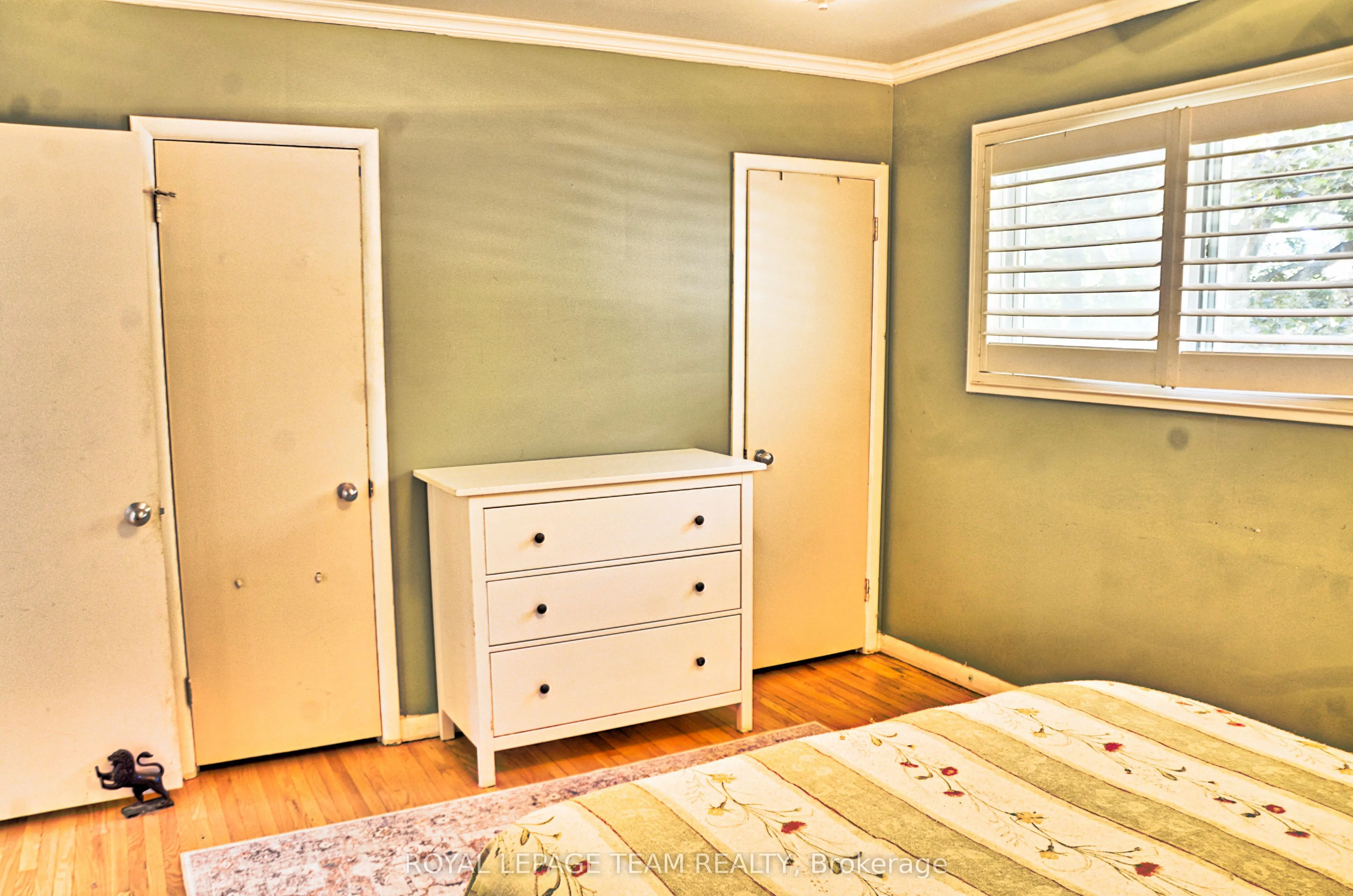 209 Reynolds Drive E
