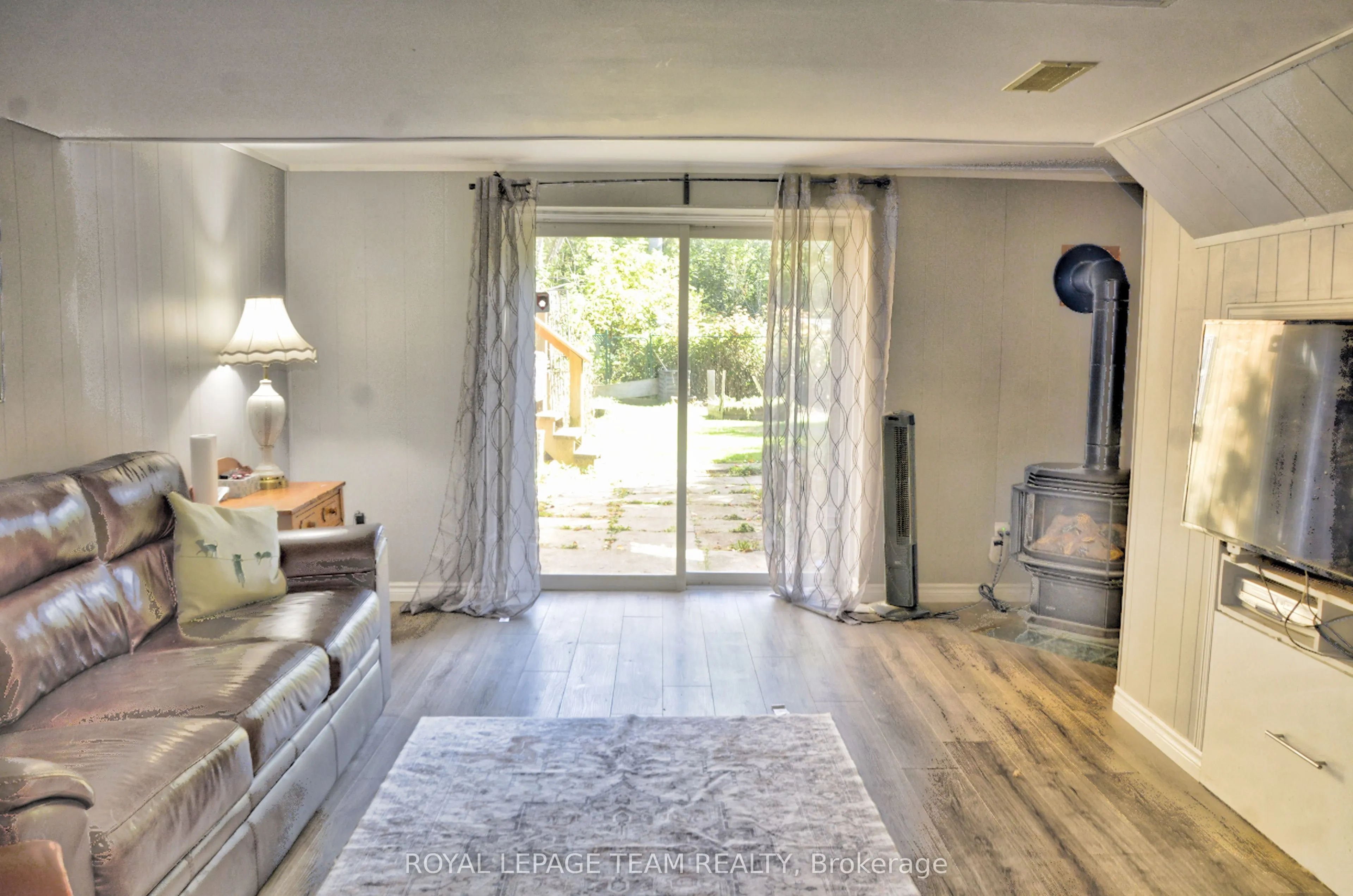 209 Reynolds Drive E