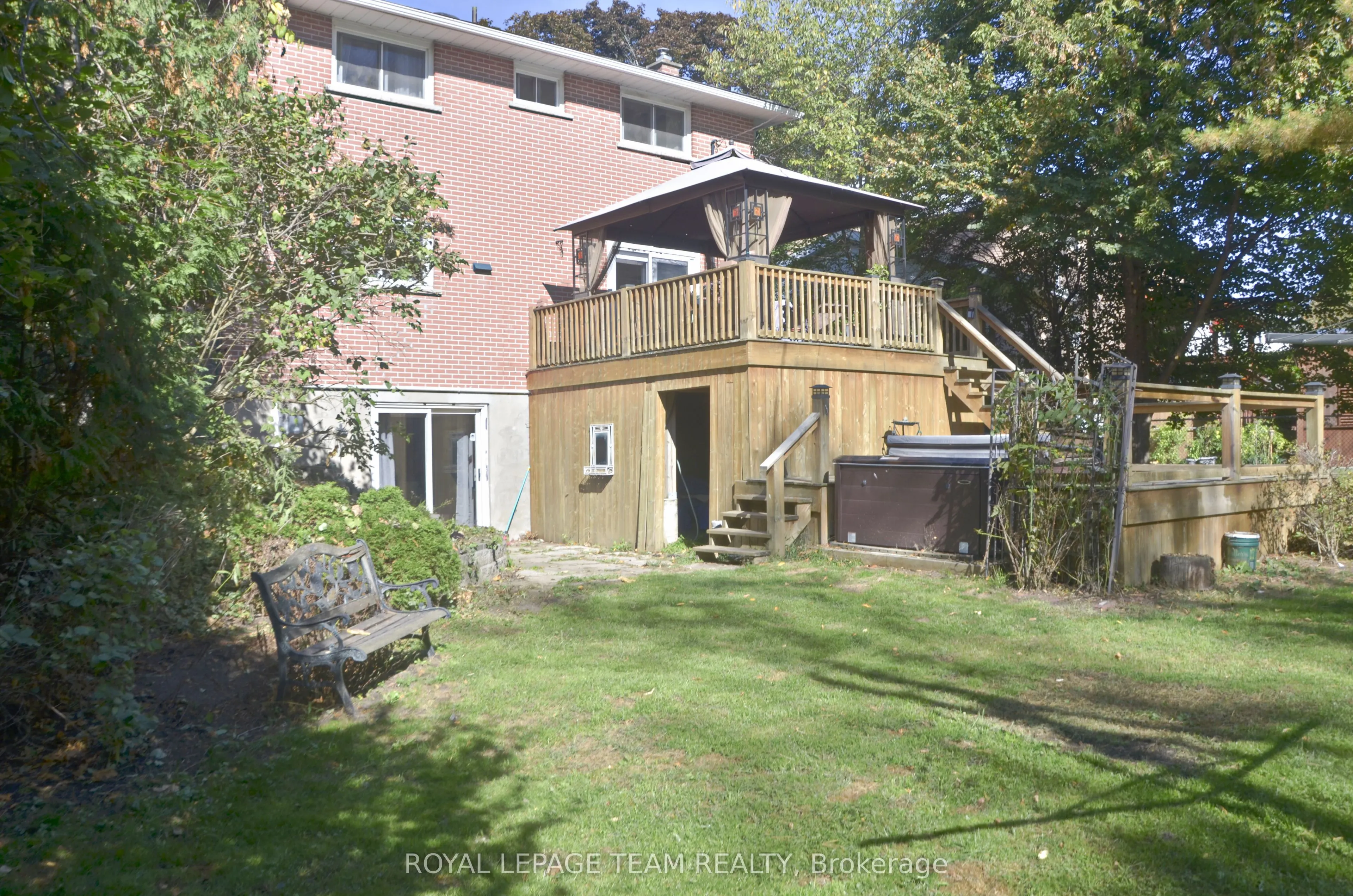 209 Reynolds Drive E