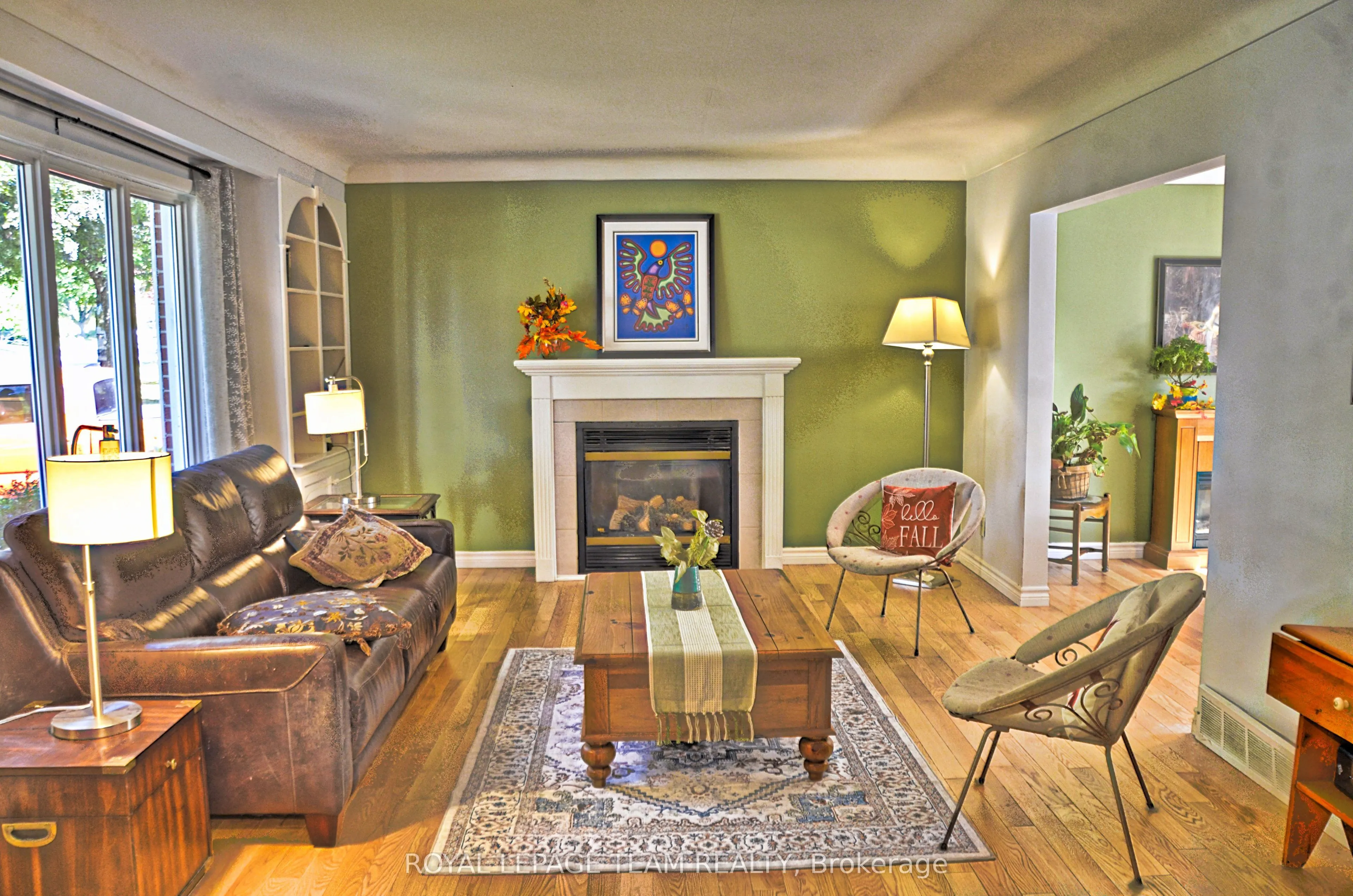 209 Reynolds Drive E
