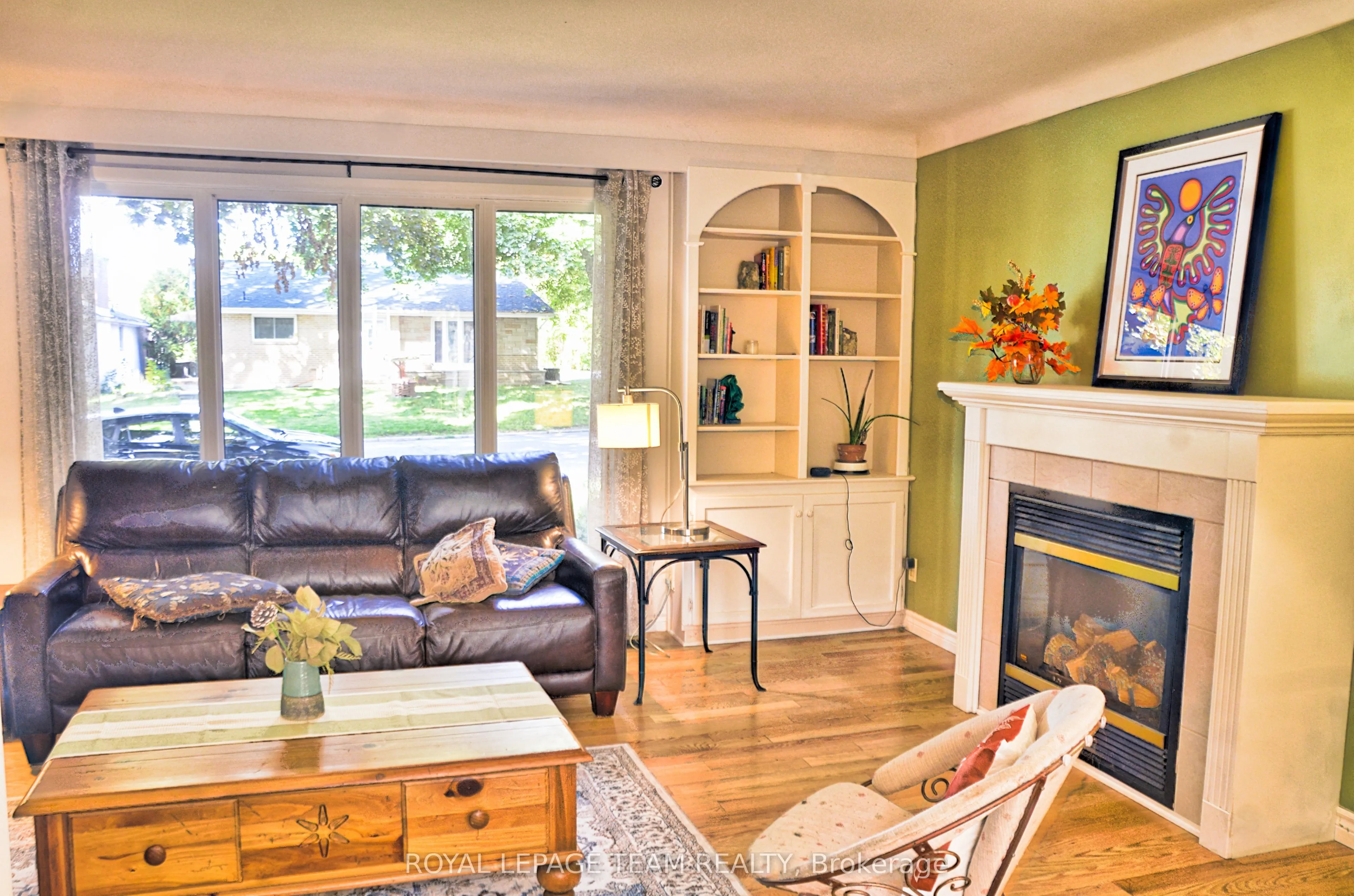 209 Reynolds Drive E