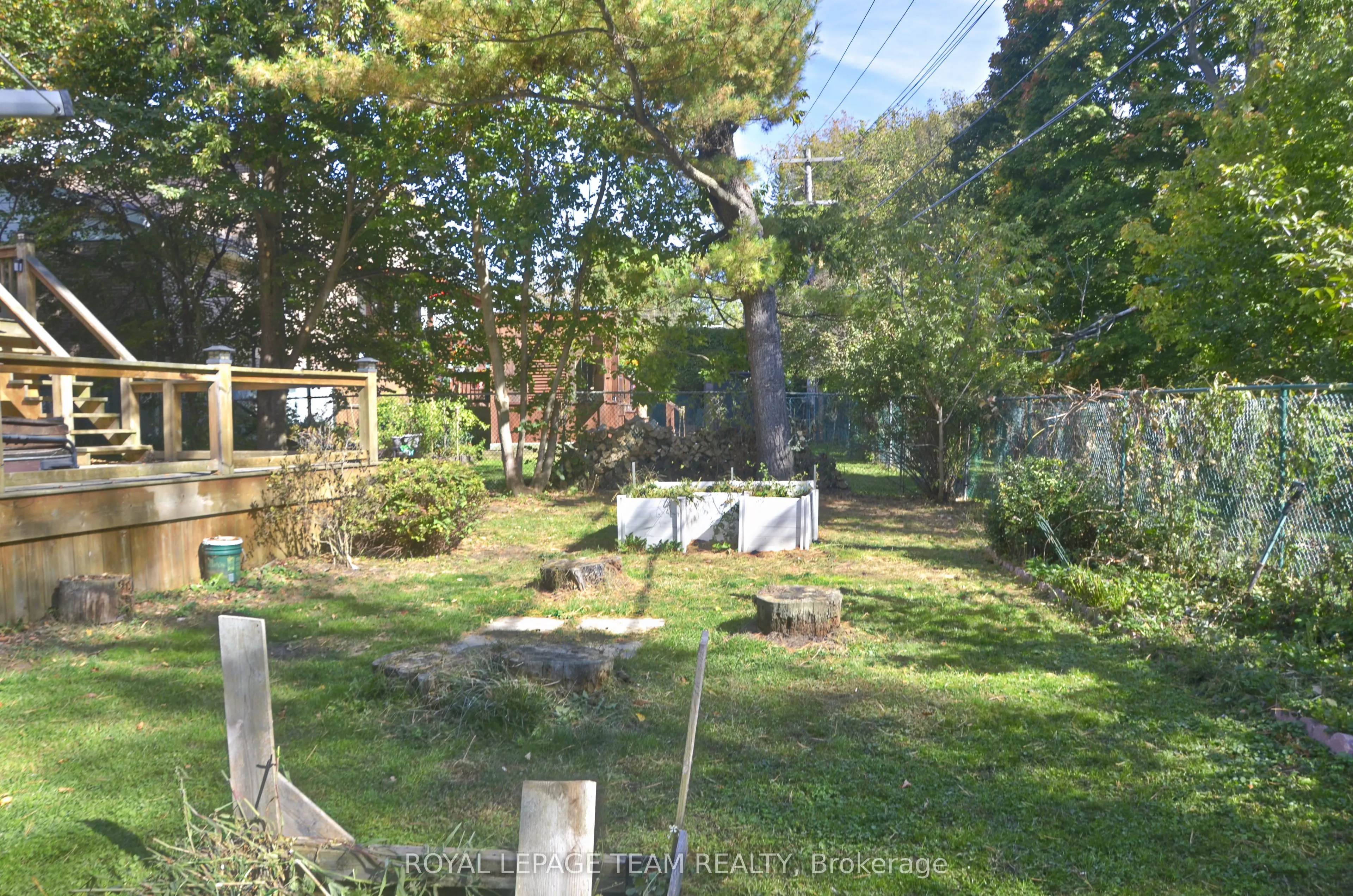 209 Reynolds Drive E