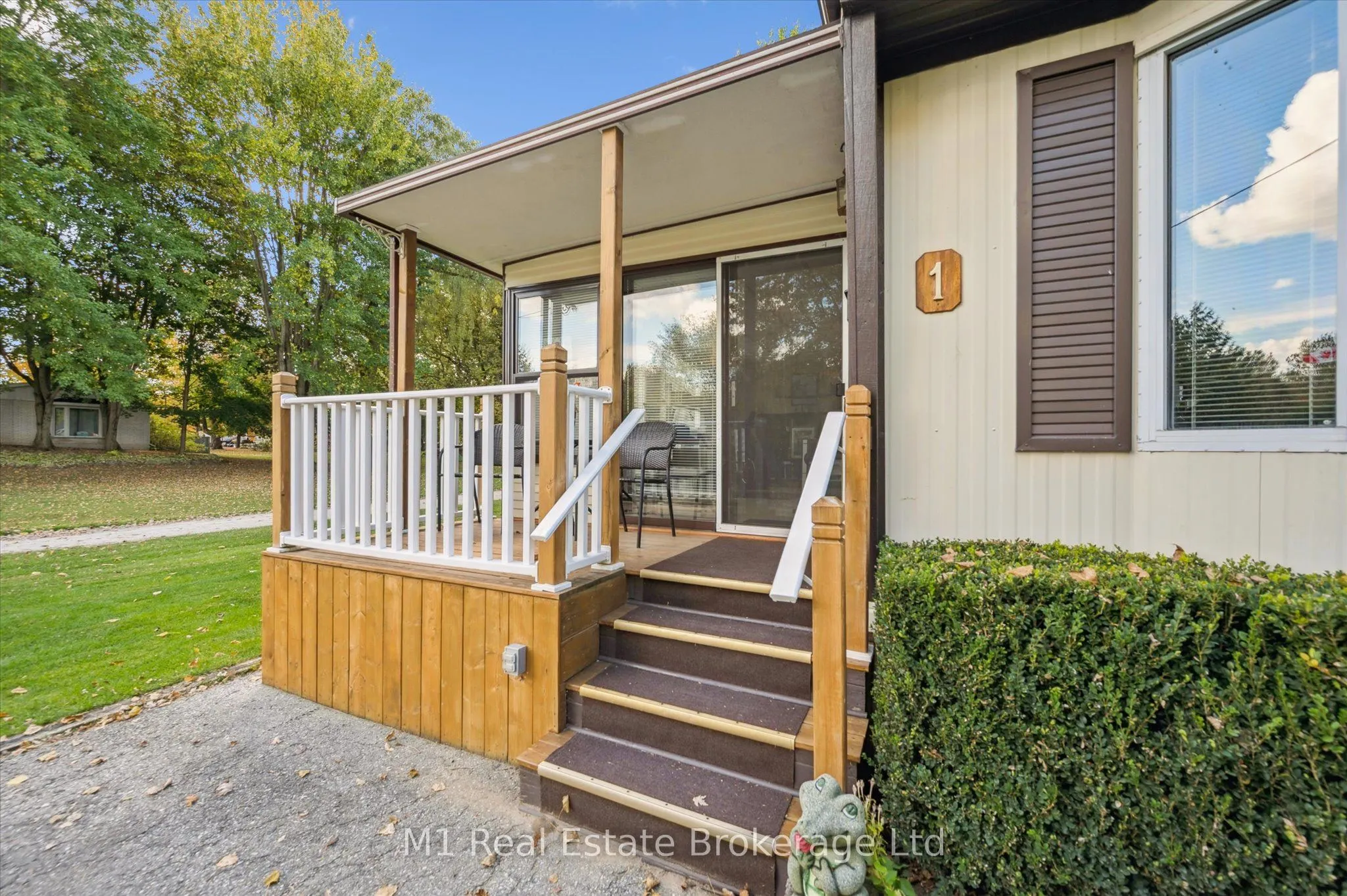 1 Grand Vista Drive