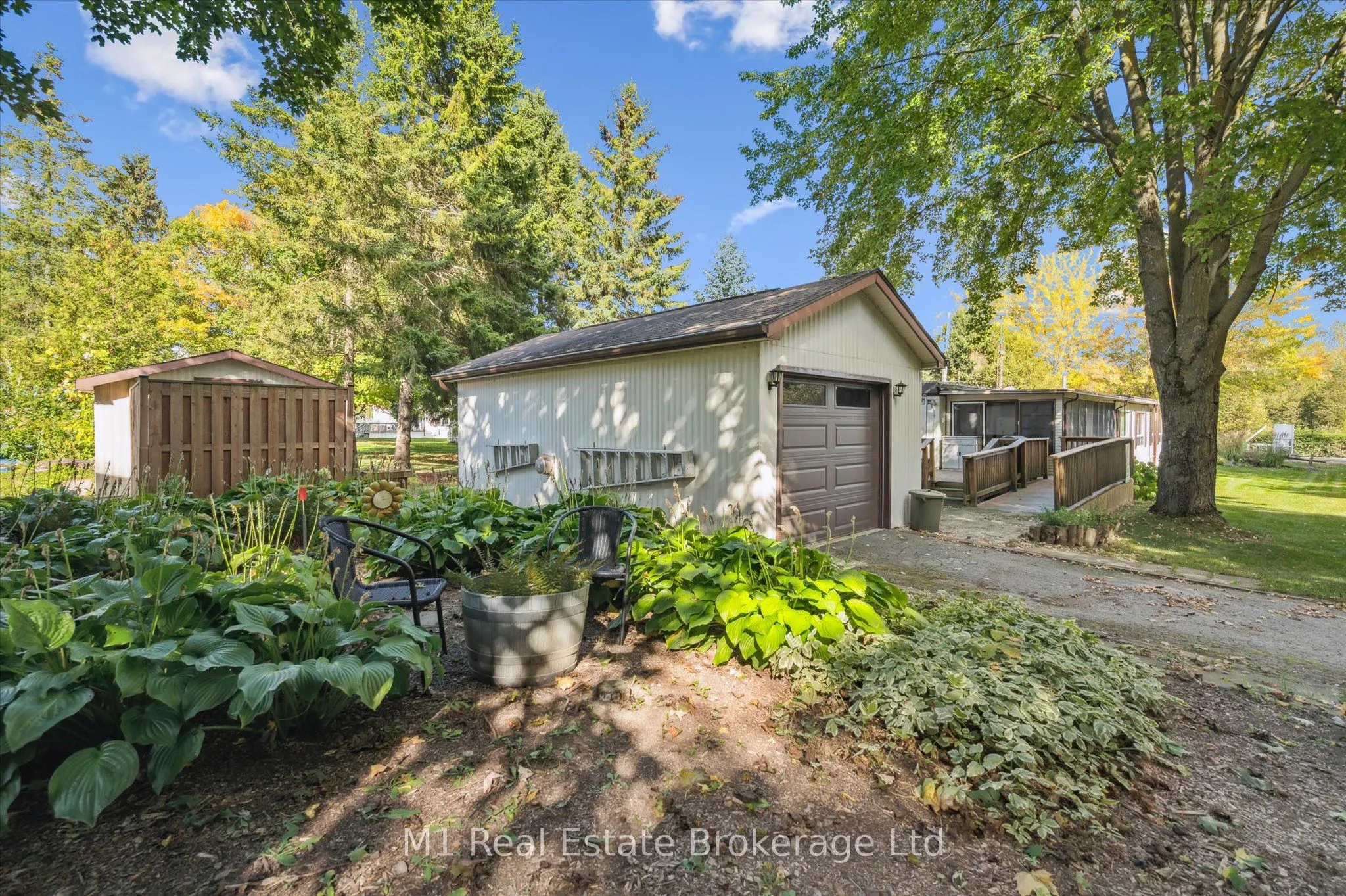 1 Grand Vista Drive