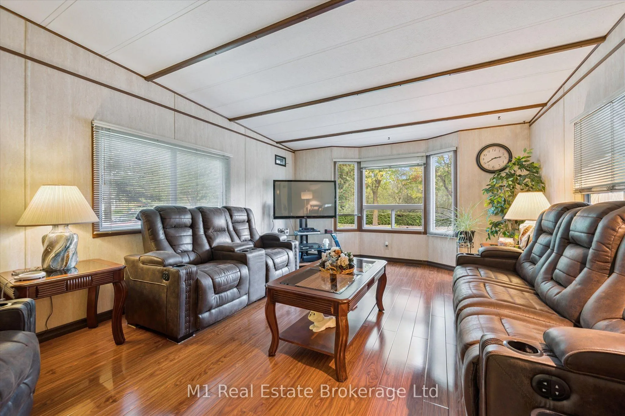 1 Grand Vista Drive
