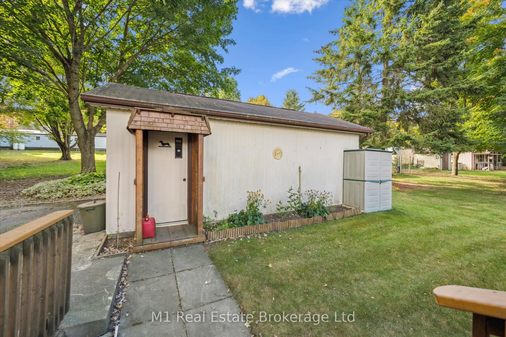 1 Grand Vista Drive