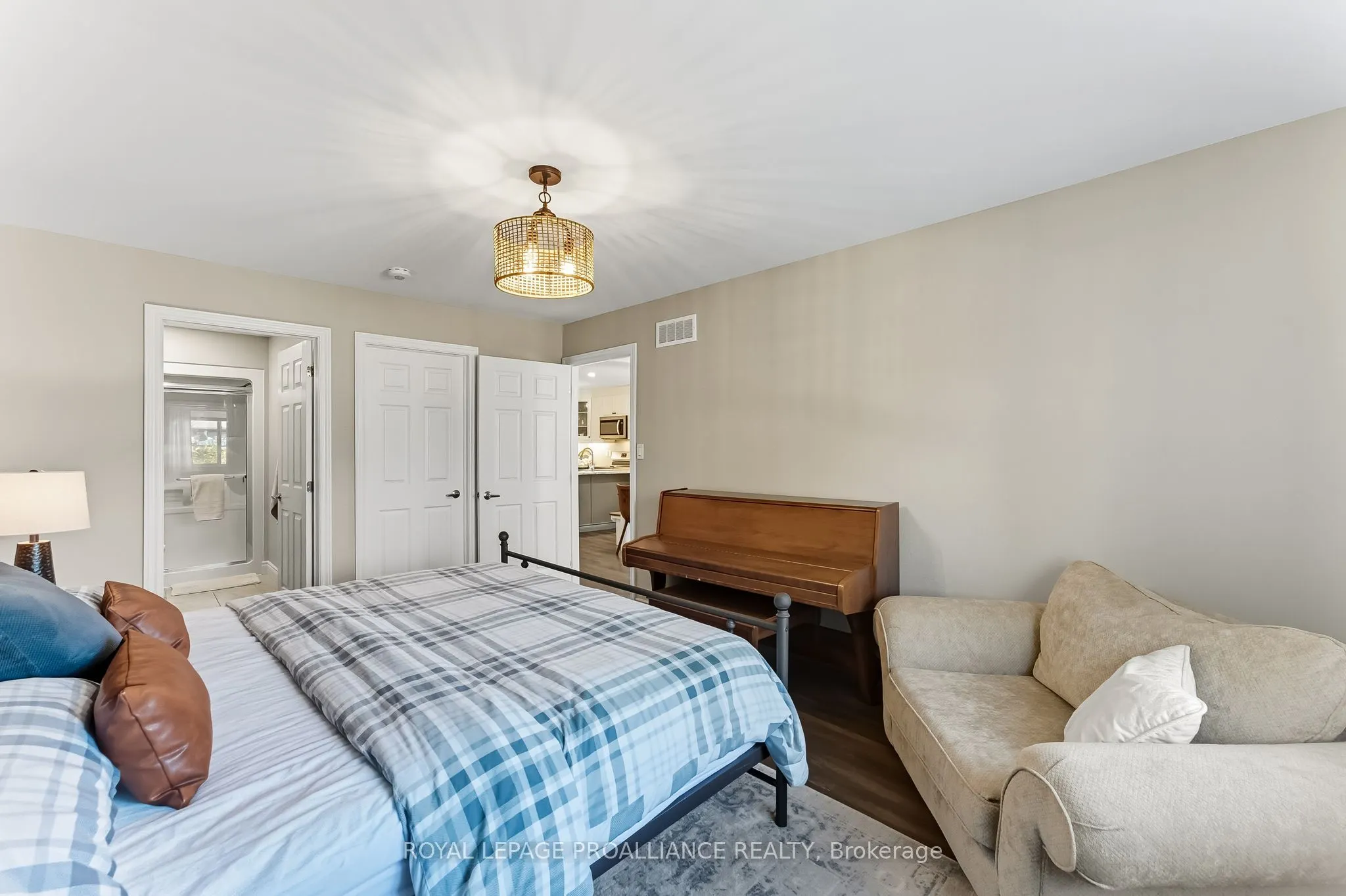 10 Cassidey Drive