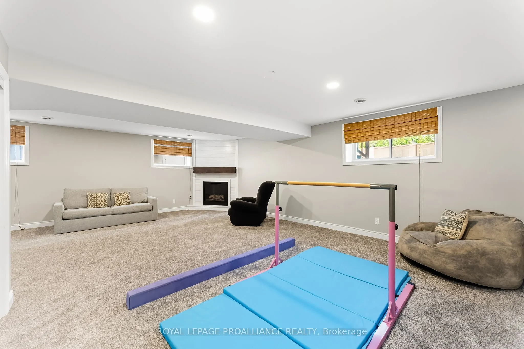 10 Cassidey Drive