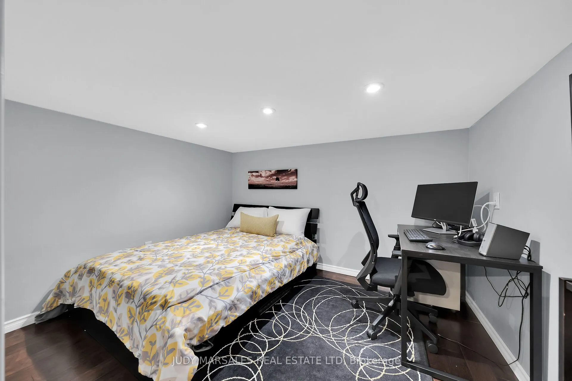28 Pleasant Avenue
