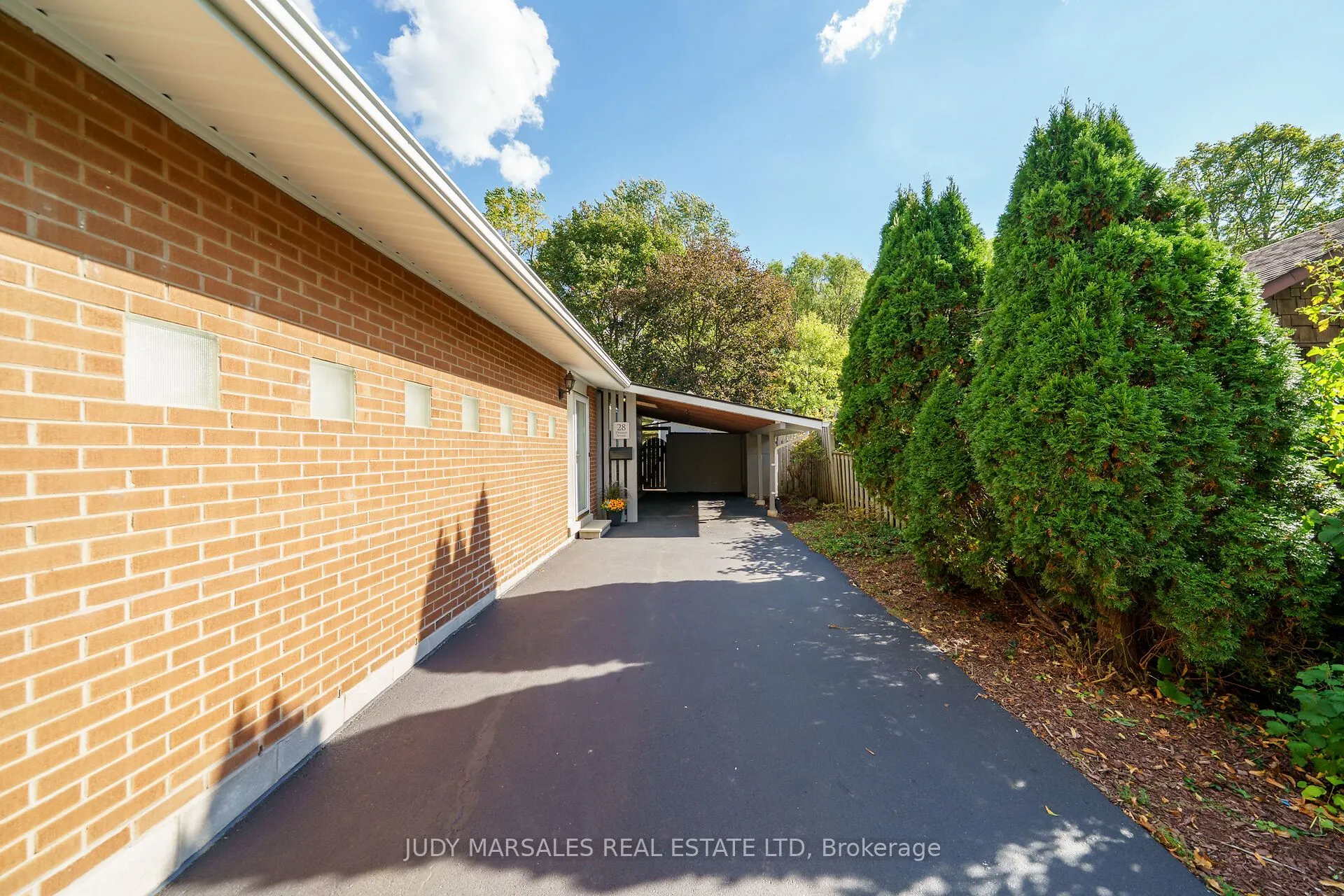 28 Pleasant Avenue