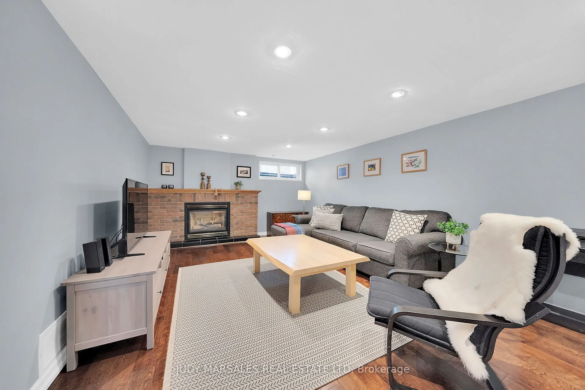 28 Pleasant Avenue
