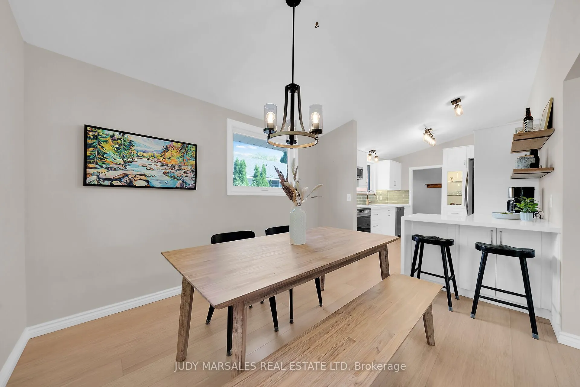 28 Pleasant Avenue