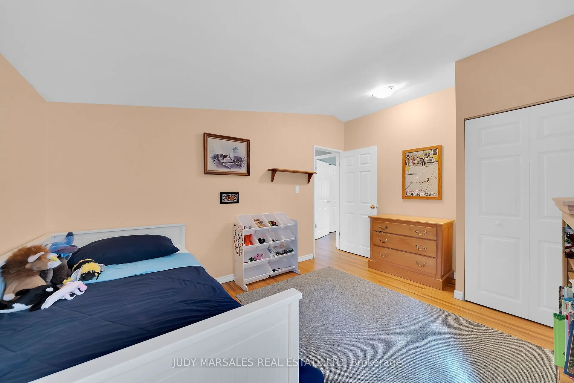28 Pleasant Avenue