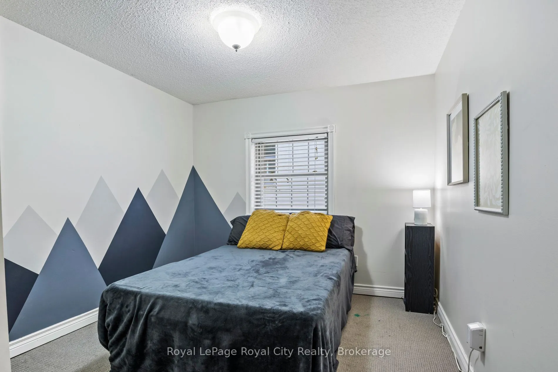 360 Waterloo Avenue, #209