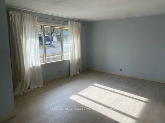 107 Vancouver Drive, #Main Fl