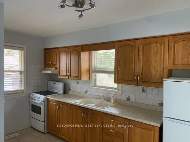 107 Vancouver Drive, #Main Fl