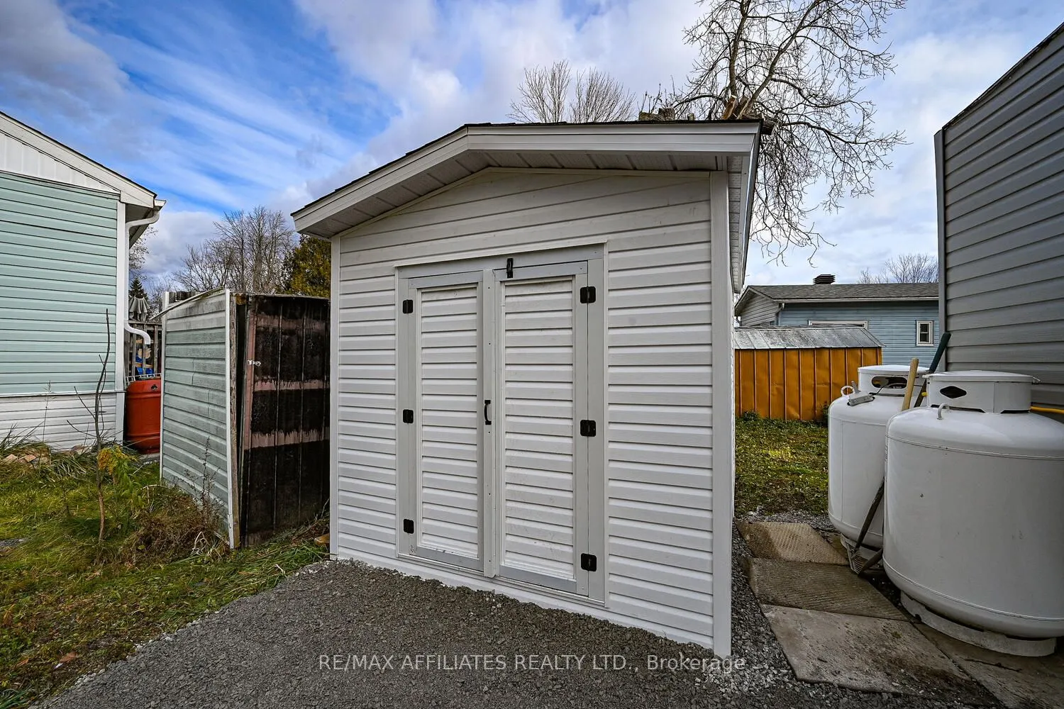 418 NICOLE Street