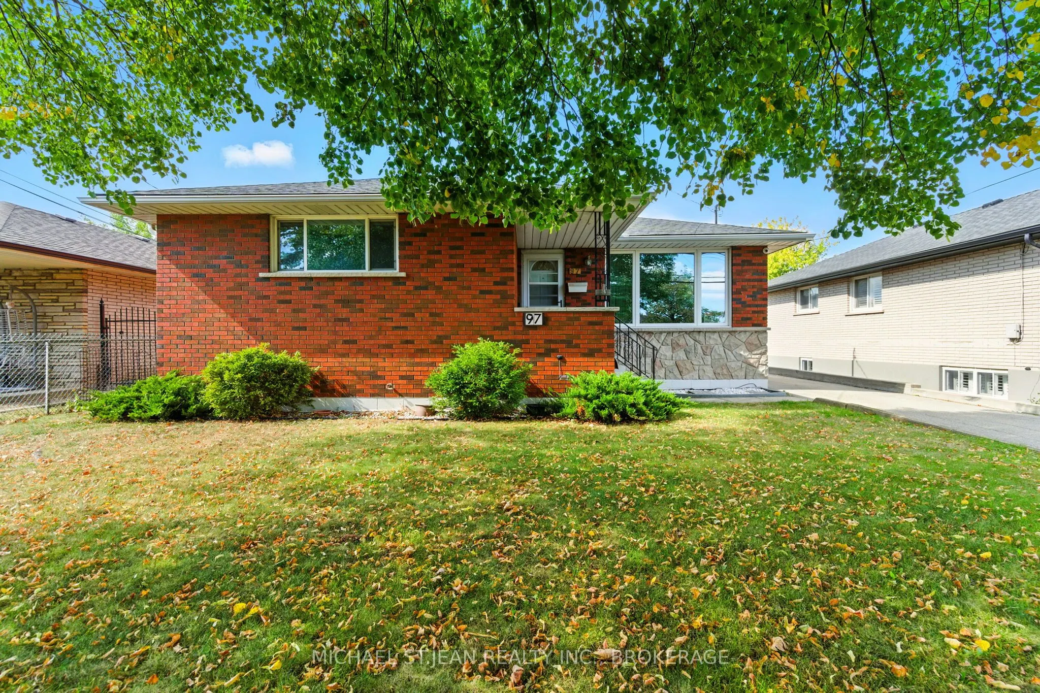97 Kenora Avenue