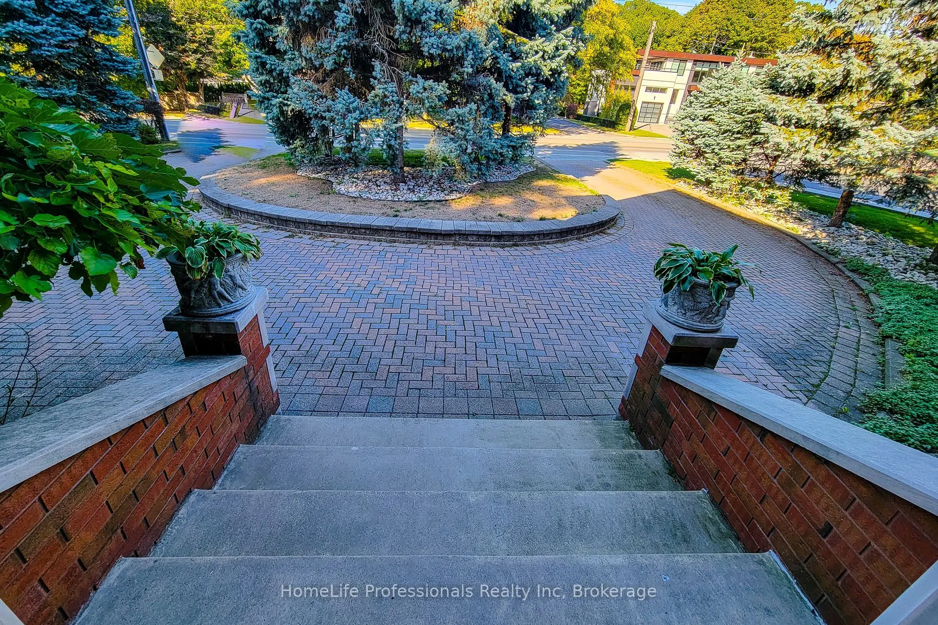 499 Scenic Drive